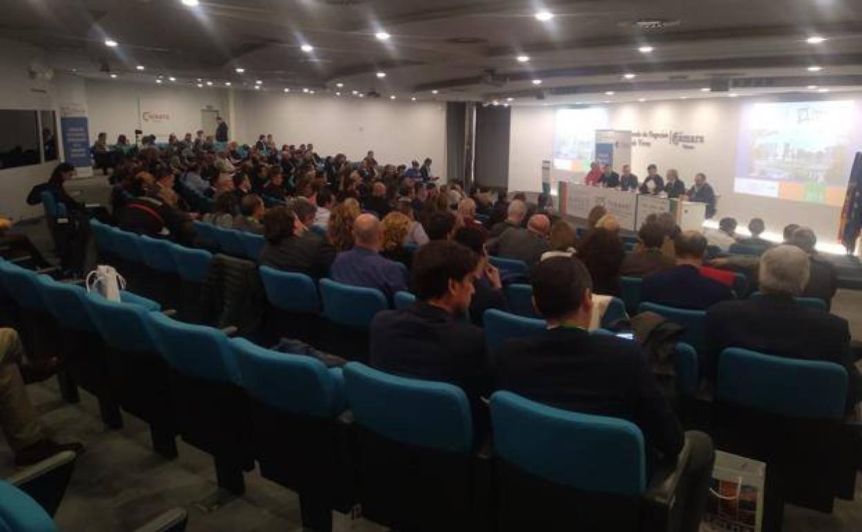 La sala en la que se celebró la mesa redonda.