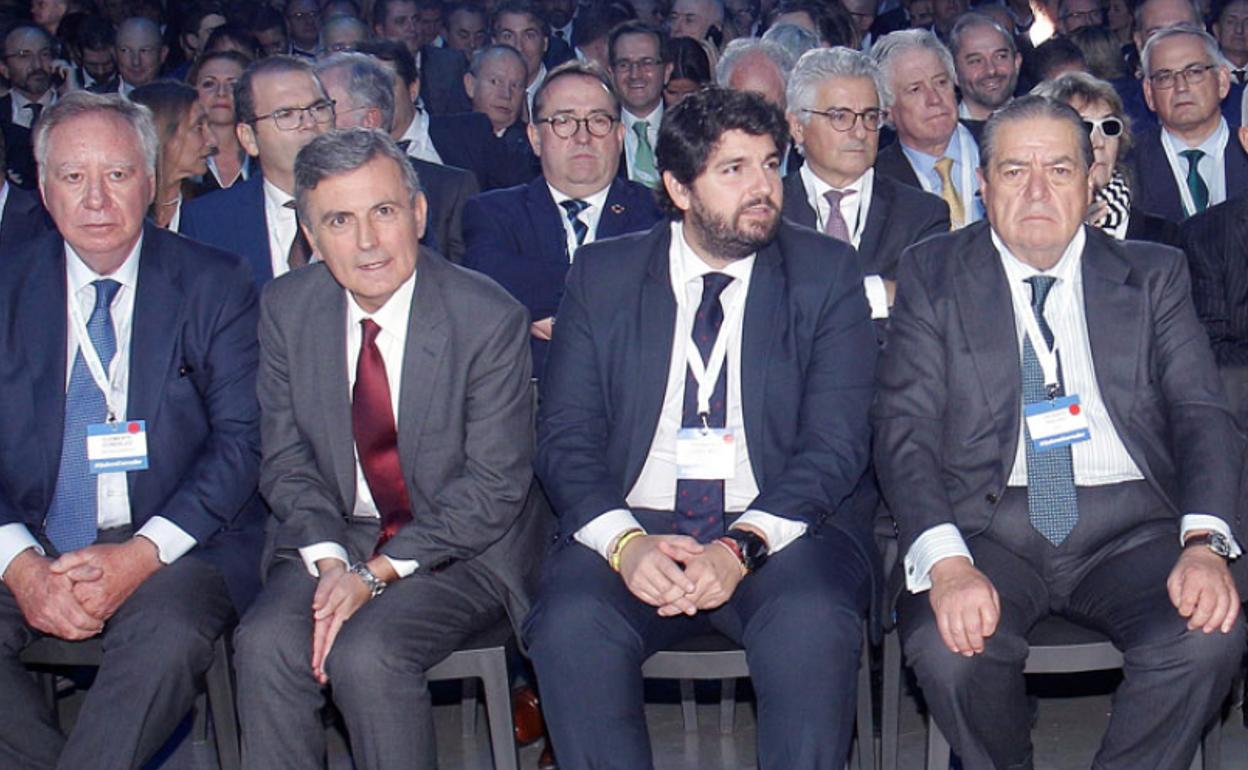 Saura confirma que el AVE estará en servicio en Orihuela en unos meses