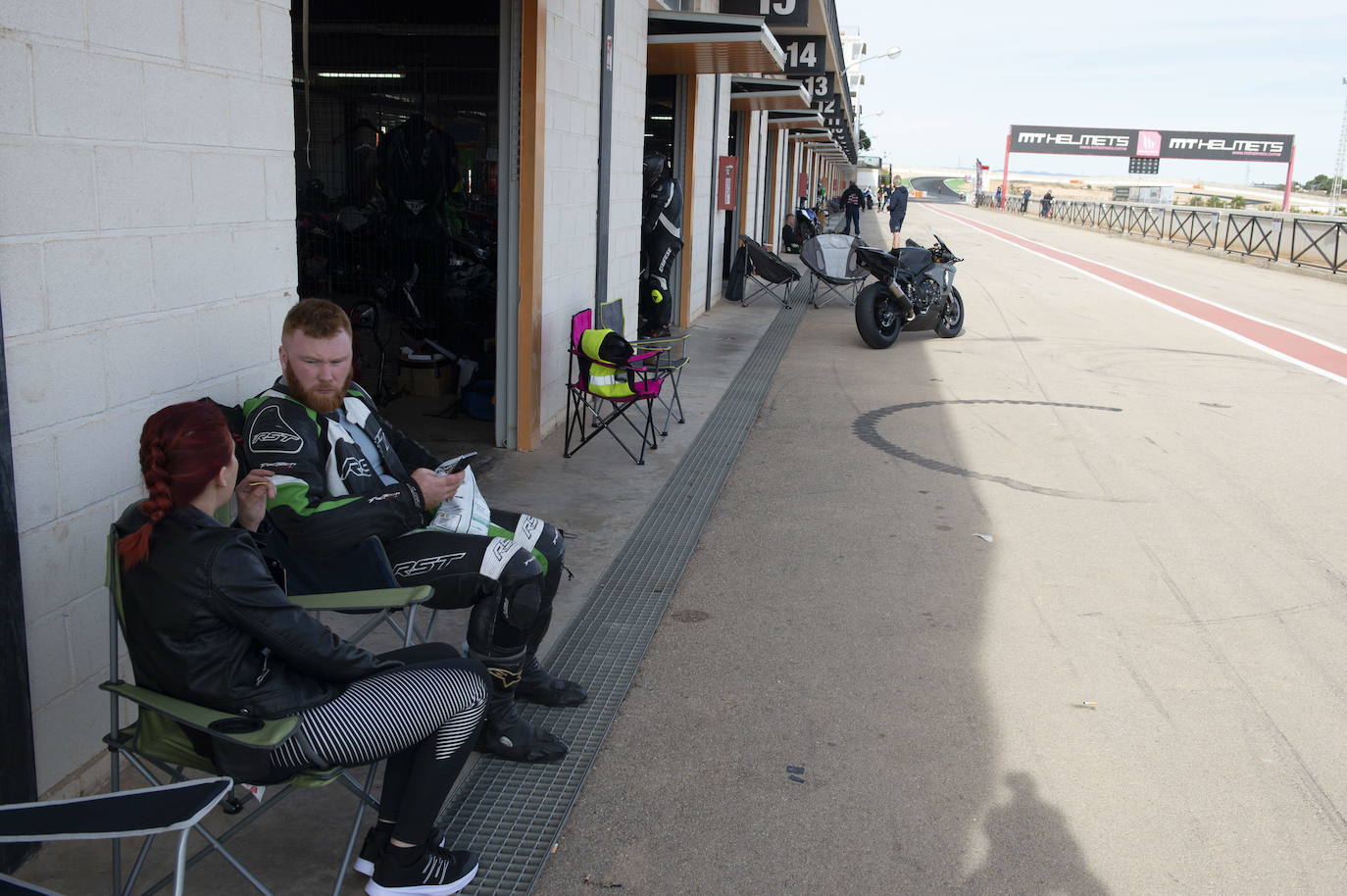 El trazado, mejorado y ensanchado, acoge también competiciones automovilísticas pero está penalizado por la falta de homologación y de apoyos.