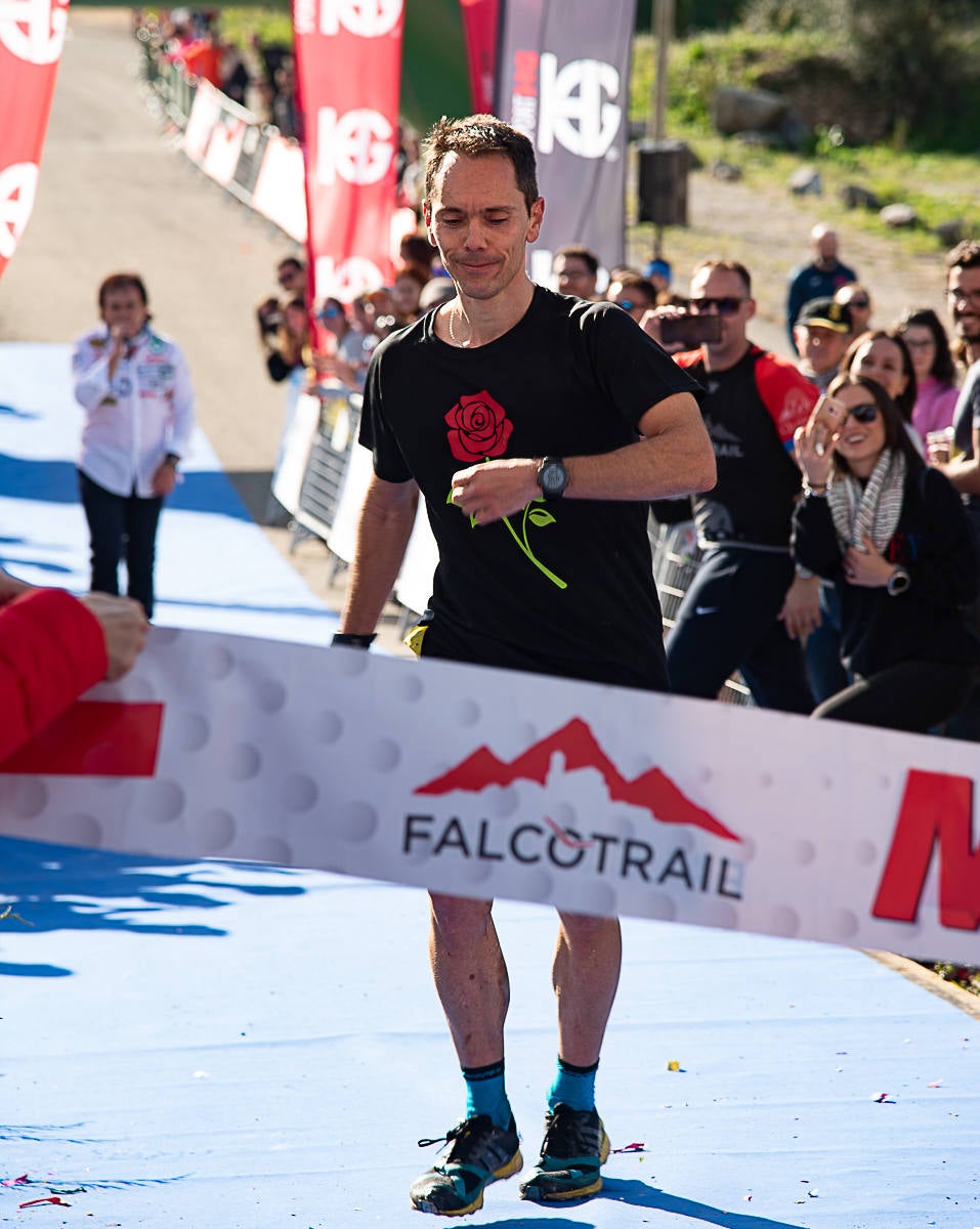 Alfonso de Moya gana por segunda vez la carrera en la distancia de 46 kilómetros y Jessica Tipán se hace con la victoria en la categoría femenina