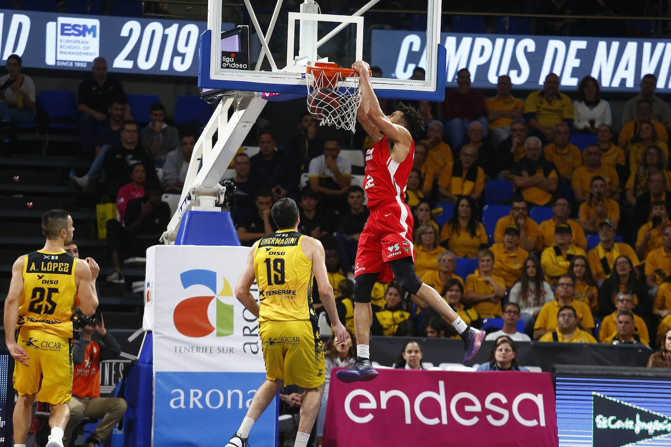 El tercer cuarto fue en el que el Iberostar cimentó su victoria frente a un equipo donde no se dieron los pasos adelante necesarios por la baja de Booker