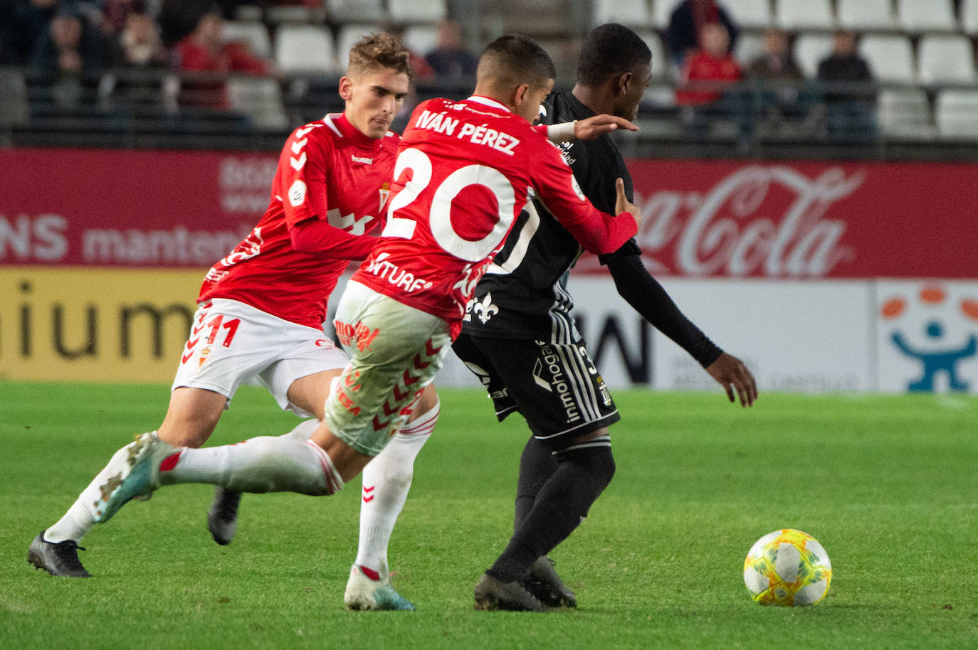 El Cartagena fue mejor en la primera parte, pero el amor propio de los de Adrián Hernández decantó un duelo en el que marcaron Edu Luna y Víctor Meseguer