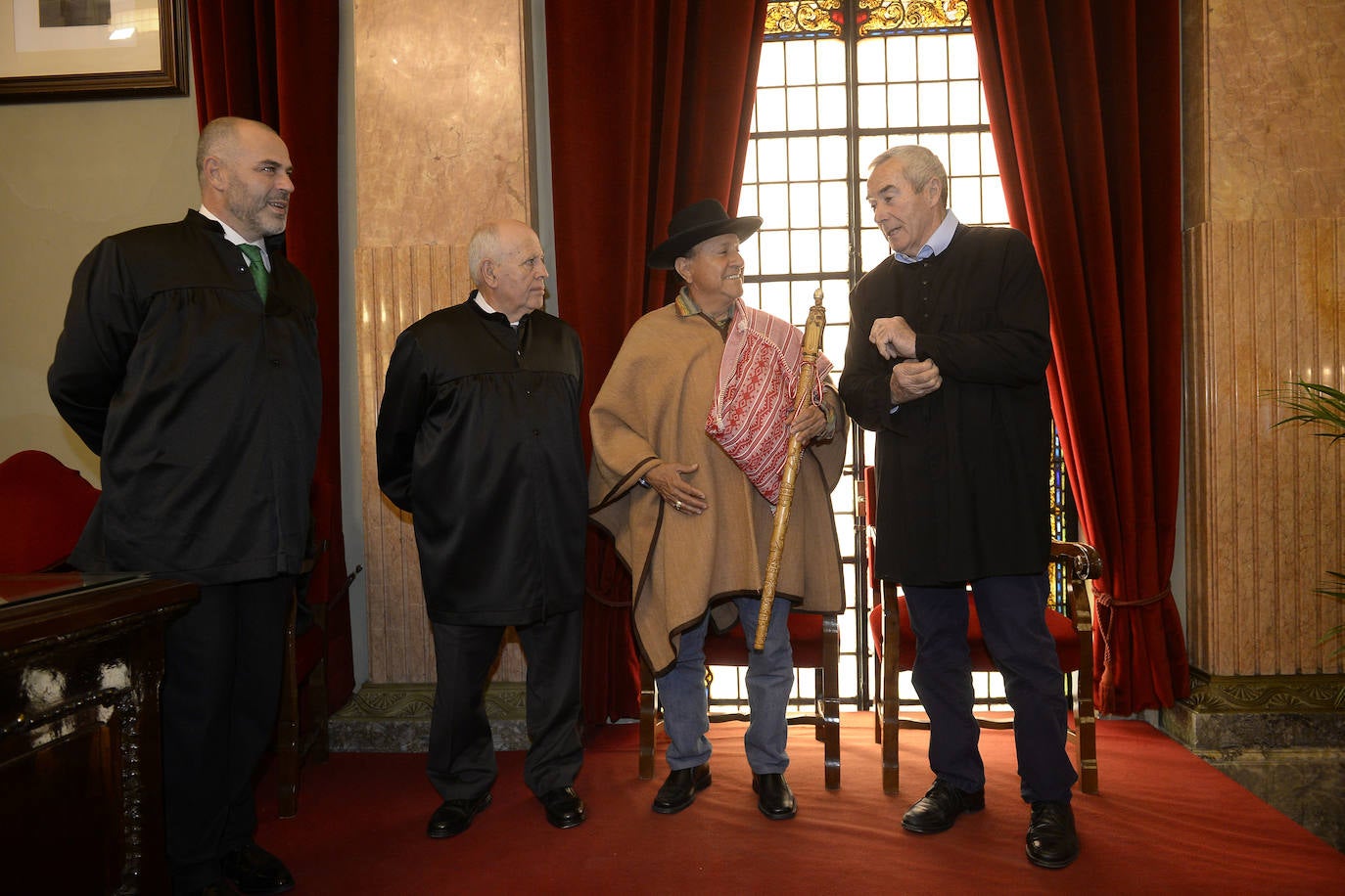 El Consejo de Hombres Buenos celebró ayer en el Salón de Plenos del Ayuntamiento de Murcia una sesión ordinaria.