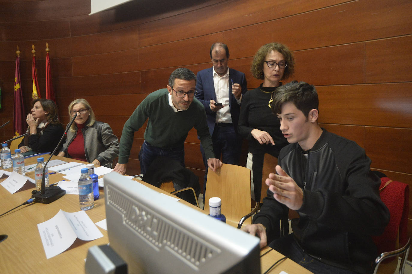 Asociaciones de padres, de usuarios de la sanidad y organizaciones de atención a adicciones reclaman medidas para frenar «un problema de salud pública».