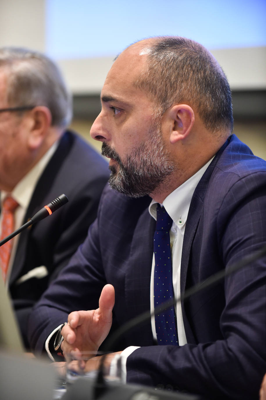 El presidente del Scrats, Lucas Jiménez, critica «cierta prepotencia» que les llega desde Madrid a su preocupación