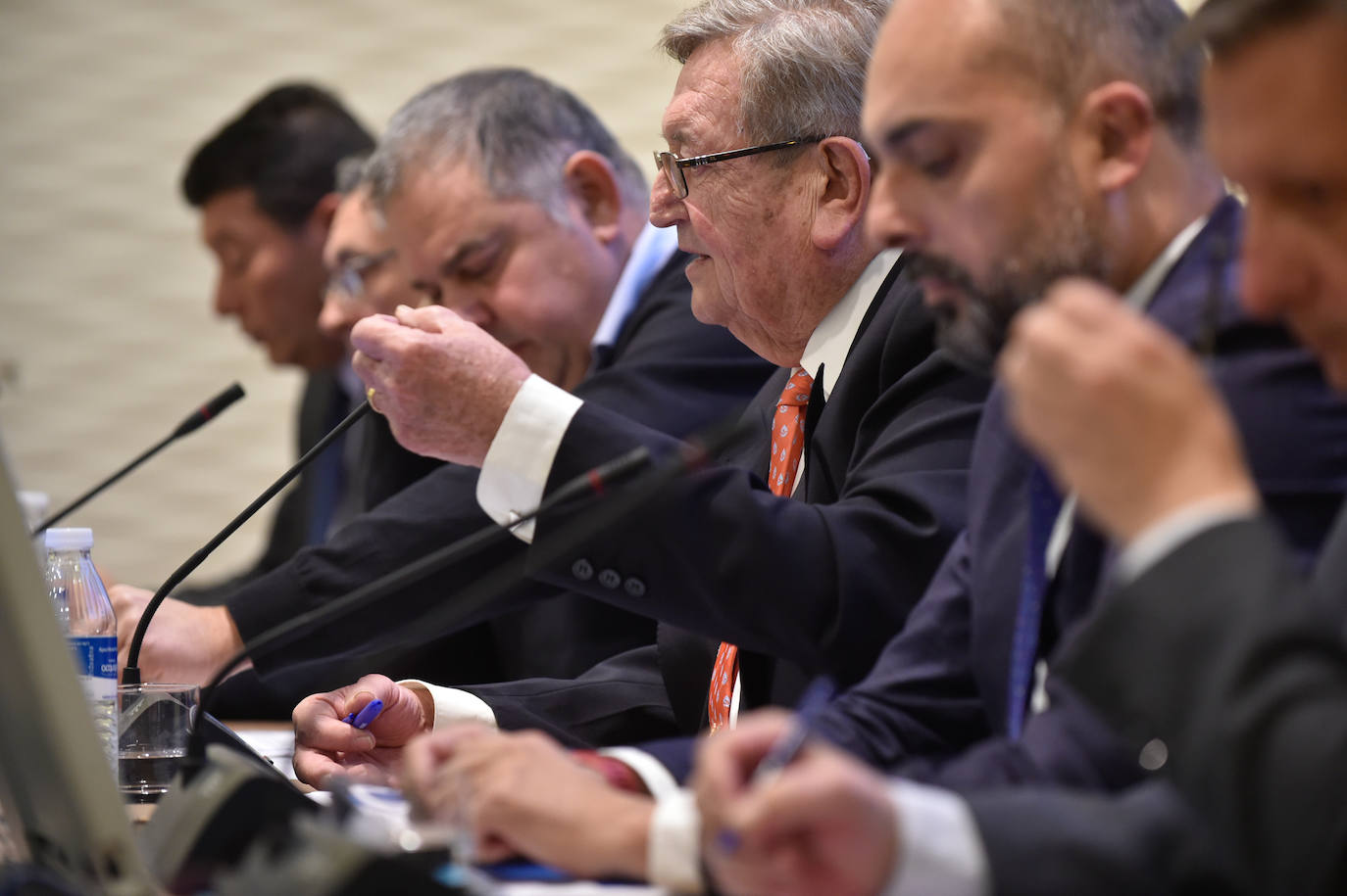 El presidente del Scrats, Lucas Jiménez, critica «cierta prepotencia» que les llega desde Madrid a su preocupación