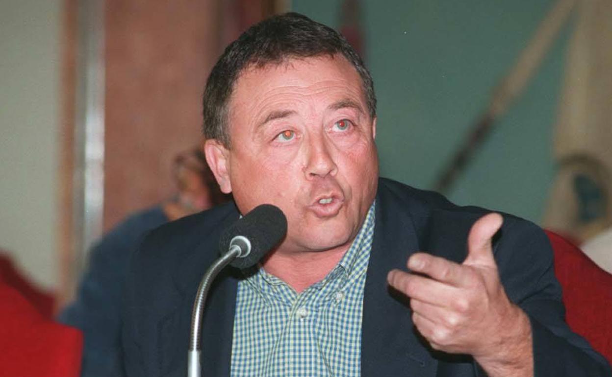 José Antonio García Martínez, durante un pleno en 1998.