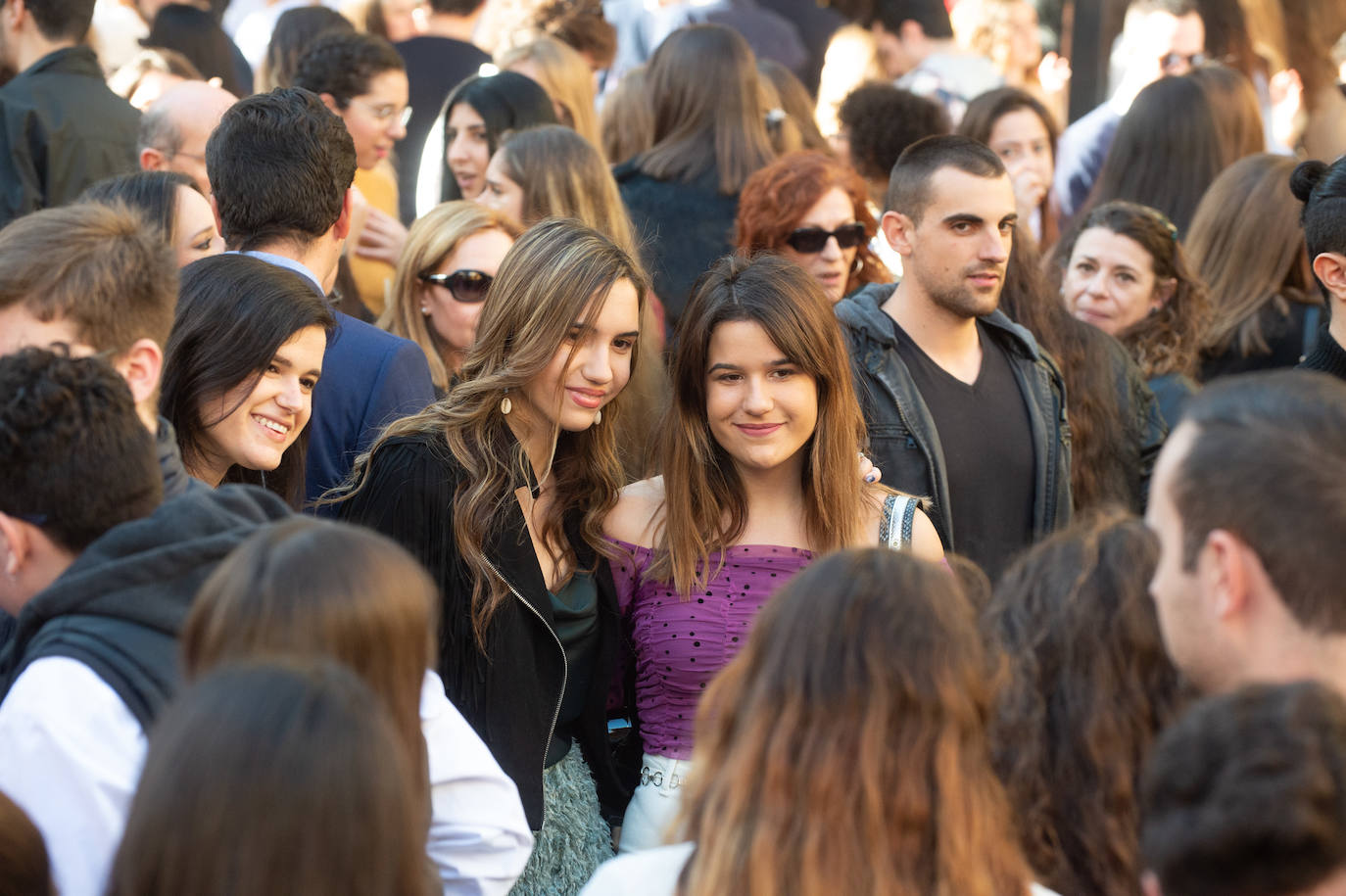 Miles de personas tomaron las calles este martes desde la hora de comer para celebrar la Nochebuena junto a familiares y amigos