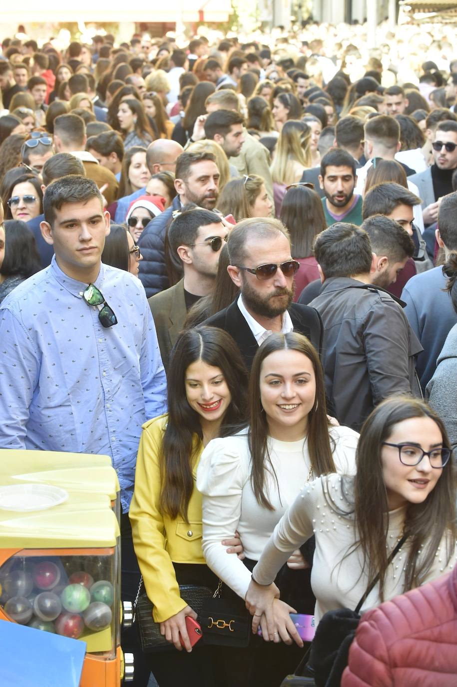 Miles de personas tomaron las calles este martes desde la hora de comer para celebrar la Nochebuena junto a familiares y amigos