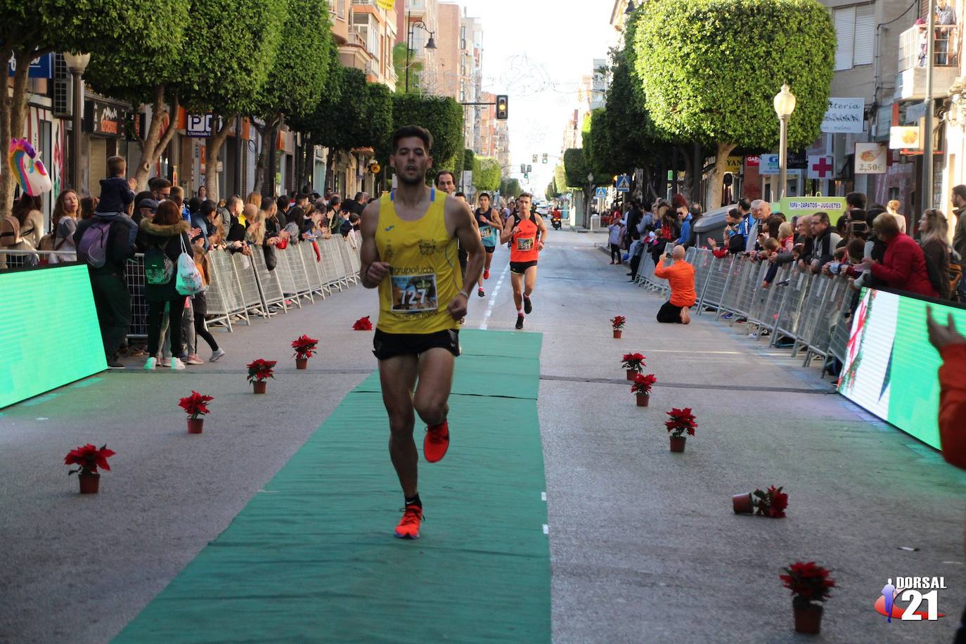 El corredor del UCAM Cartagena completa los cinco kilómetros en 15:33 minutos, por los 18:34 para la atleta del Club Atletismo Puertas Lorca