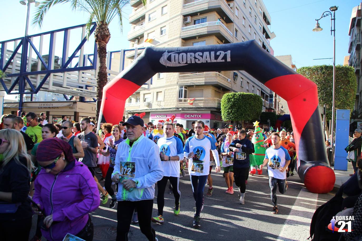 El corredor del UCAM Cartagena completa los cinco kilómetros en 15:33 minutos, por los 18:34 para la atleta del Club Atletismo Puertas Lorca