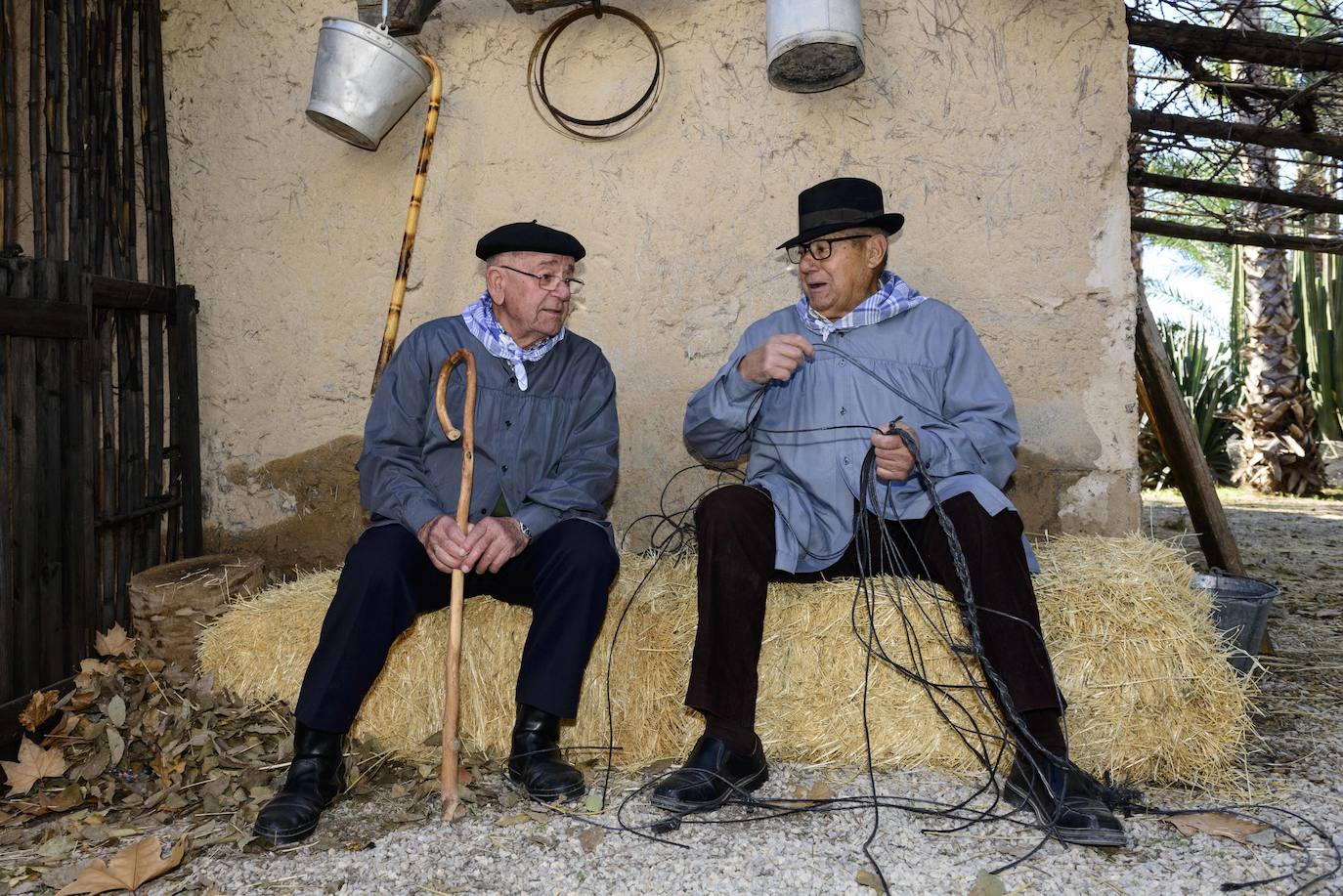 Fotos: La Navidad vuelve a cobrar vida en El Raal