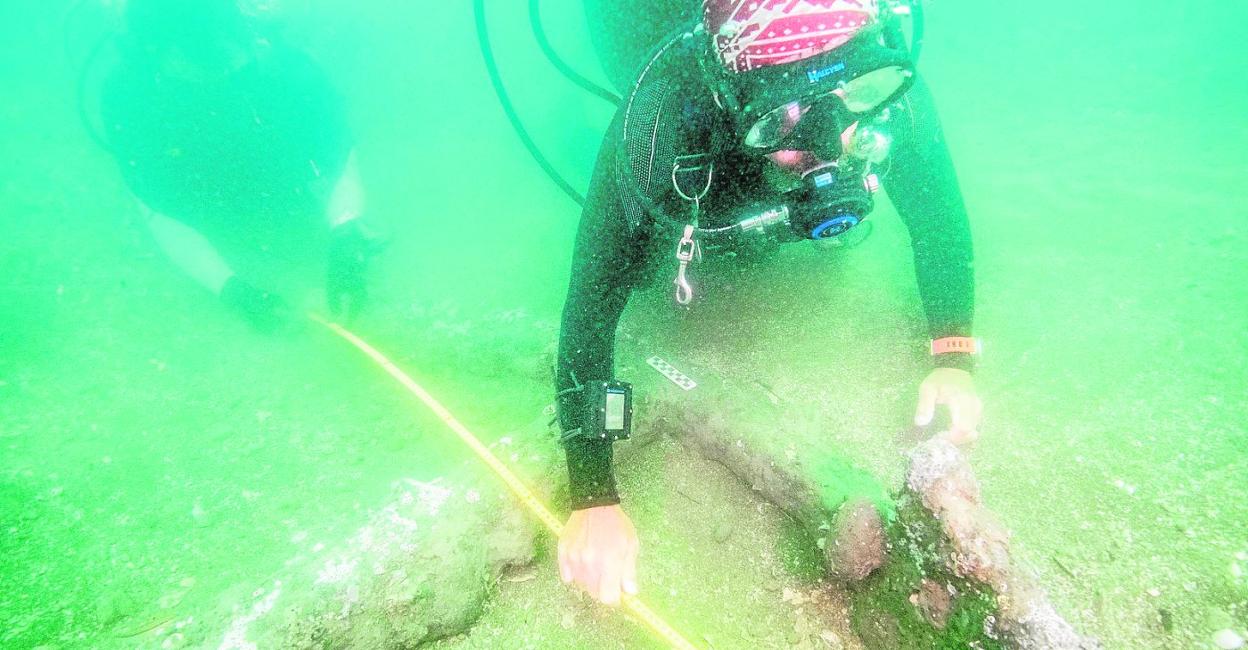 Investigadores mexicanos descubrieron en la anterior campaña dos anclas de hierro en las costas de Veracruz (México). 