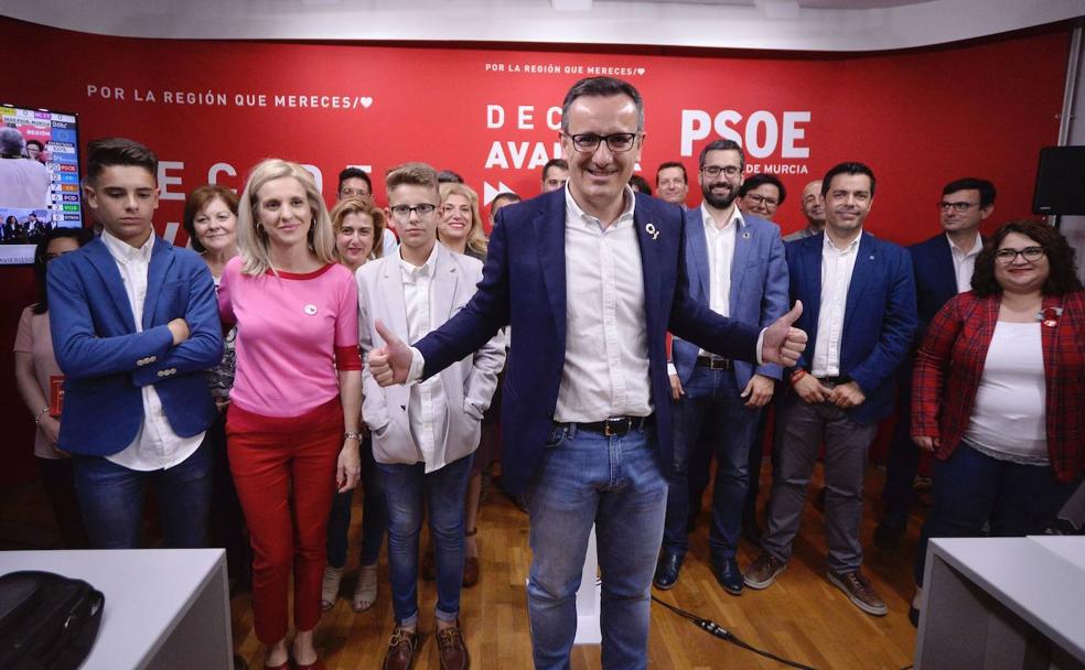 Diego Conesa, en la sede del PSOE en la Región, tras su victoria en las elecciones del 26-M.