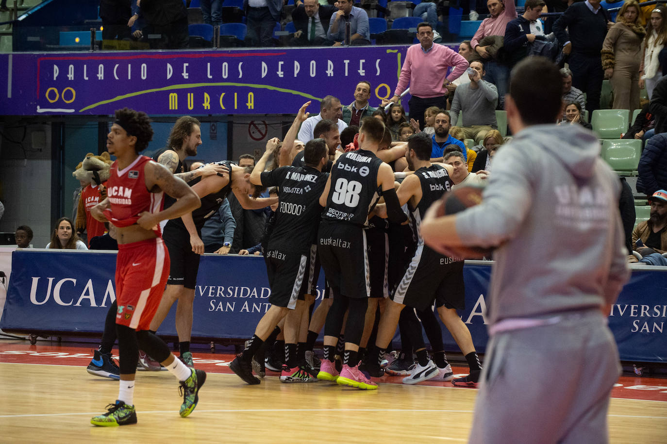 El UCAM cedió por la mínima un desastroso partido contra un Bilbao menos malo para sumar su séptima derrota seguida