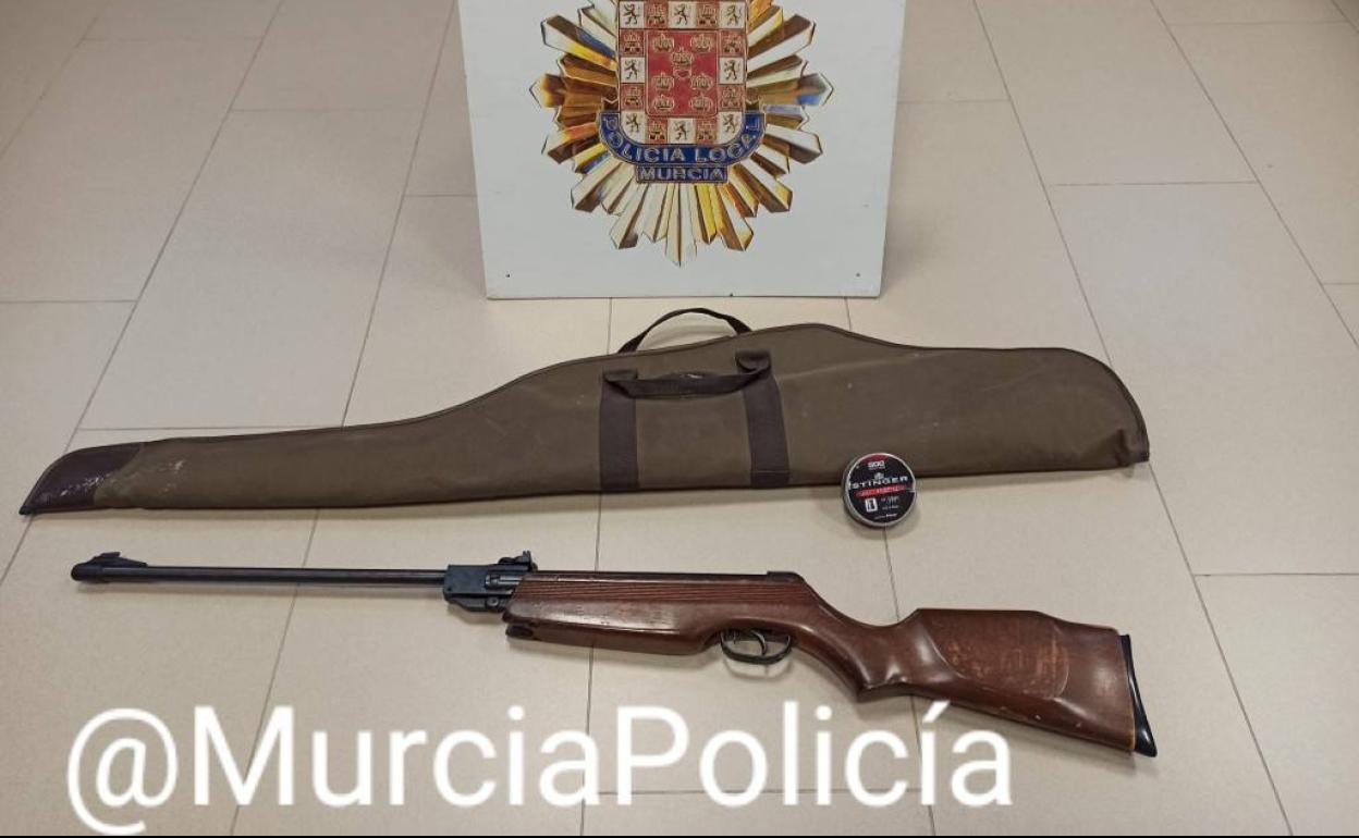 El arma incautada al conductor ebrio por la Policía Local de Murcia.