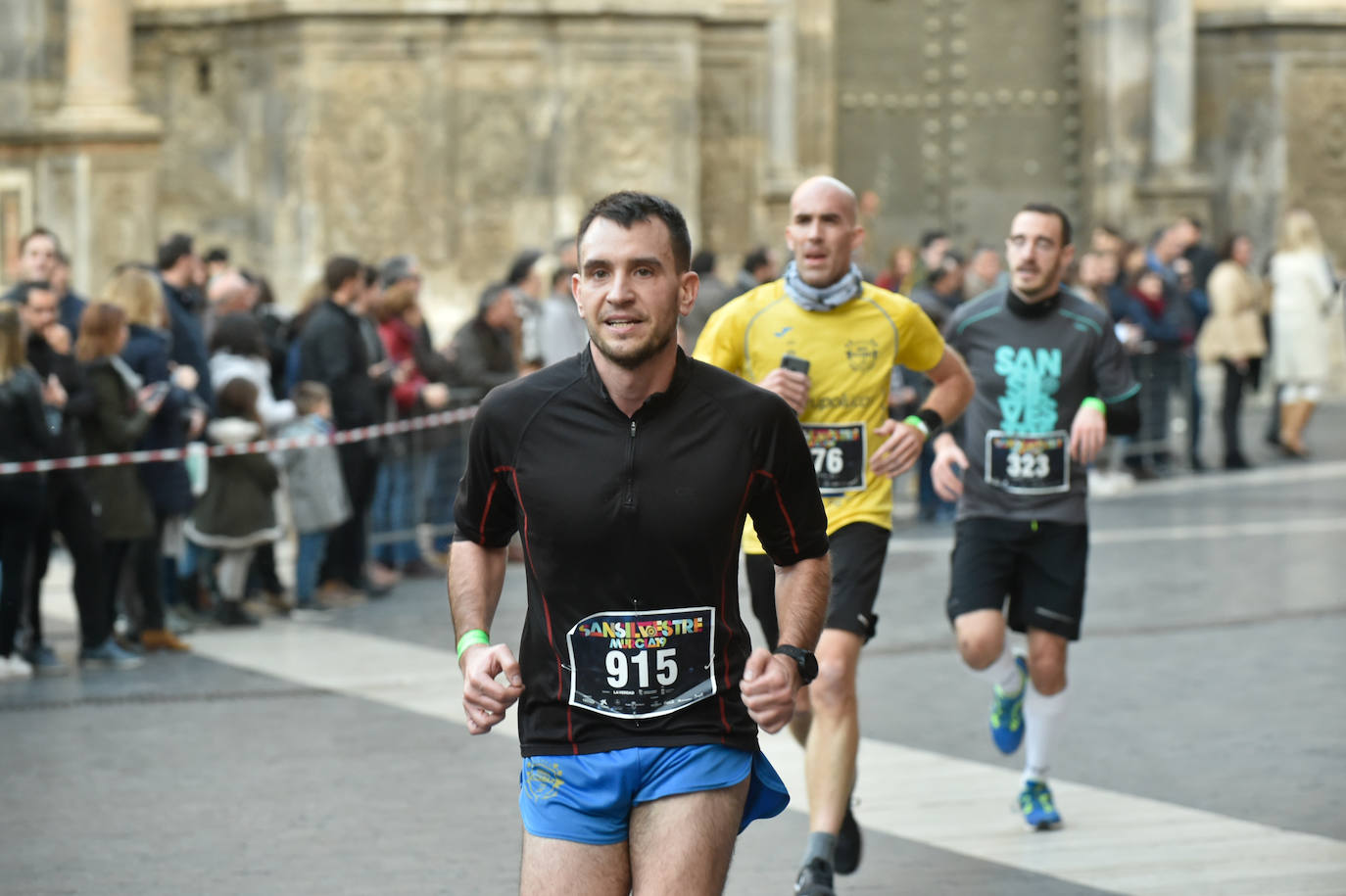 Miles de corredores despiden el año en la prueba que organiza LA VERDAD. 