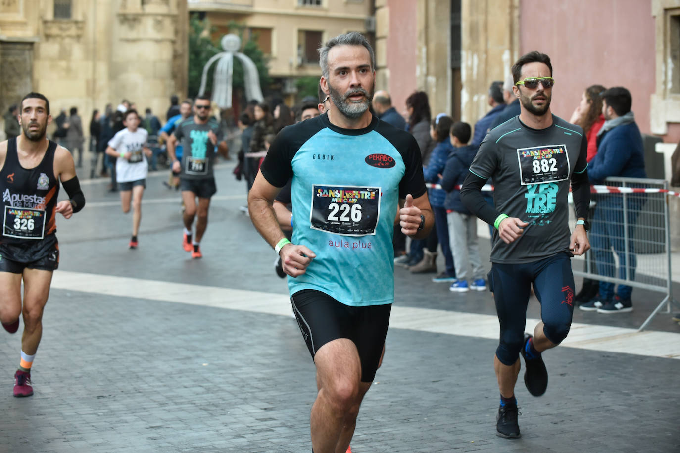 Miles de corredores despiden el año en la prueba que organiza LA VERDAD. 