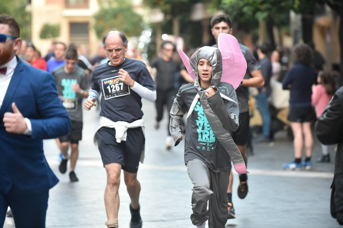 Miles de corredores despiden el año en la prueba que organiza LA VERDAD. 