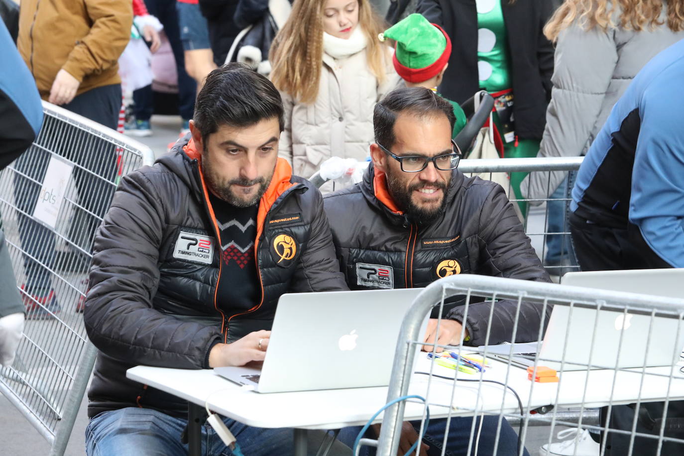 Fotos: Gran ambiente y muchos disfraces en la salida de la San Silvestre de Lorca