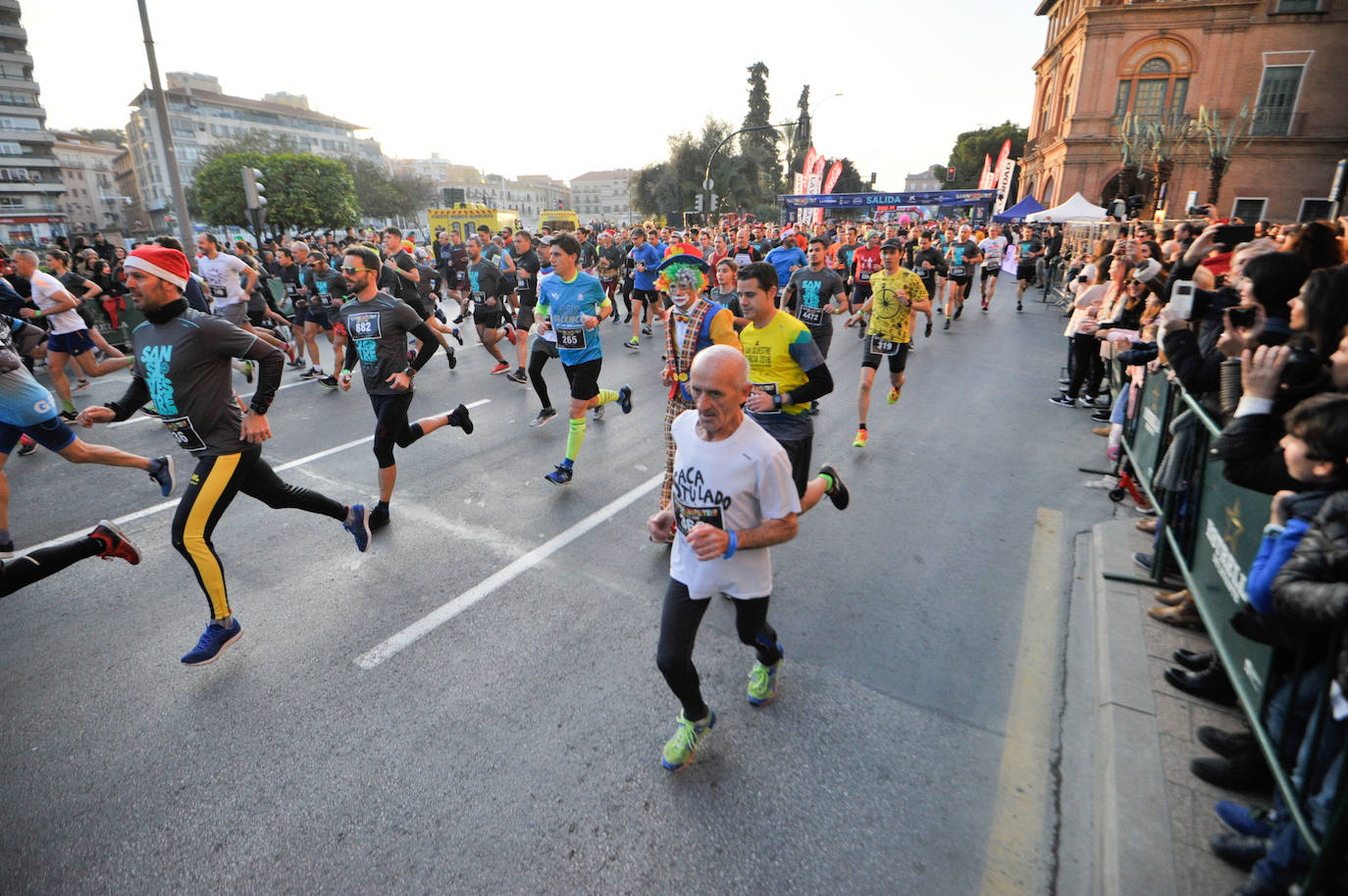 Cerca de 5.000 corredores no se han querido perder esta experiencia y han conseguido batir el récord de participación