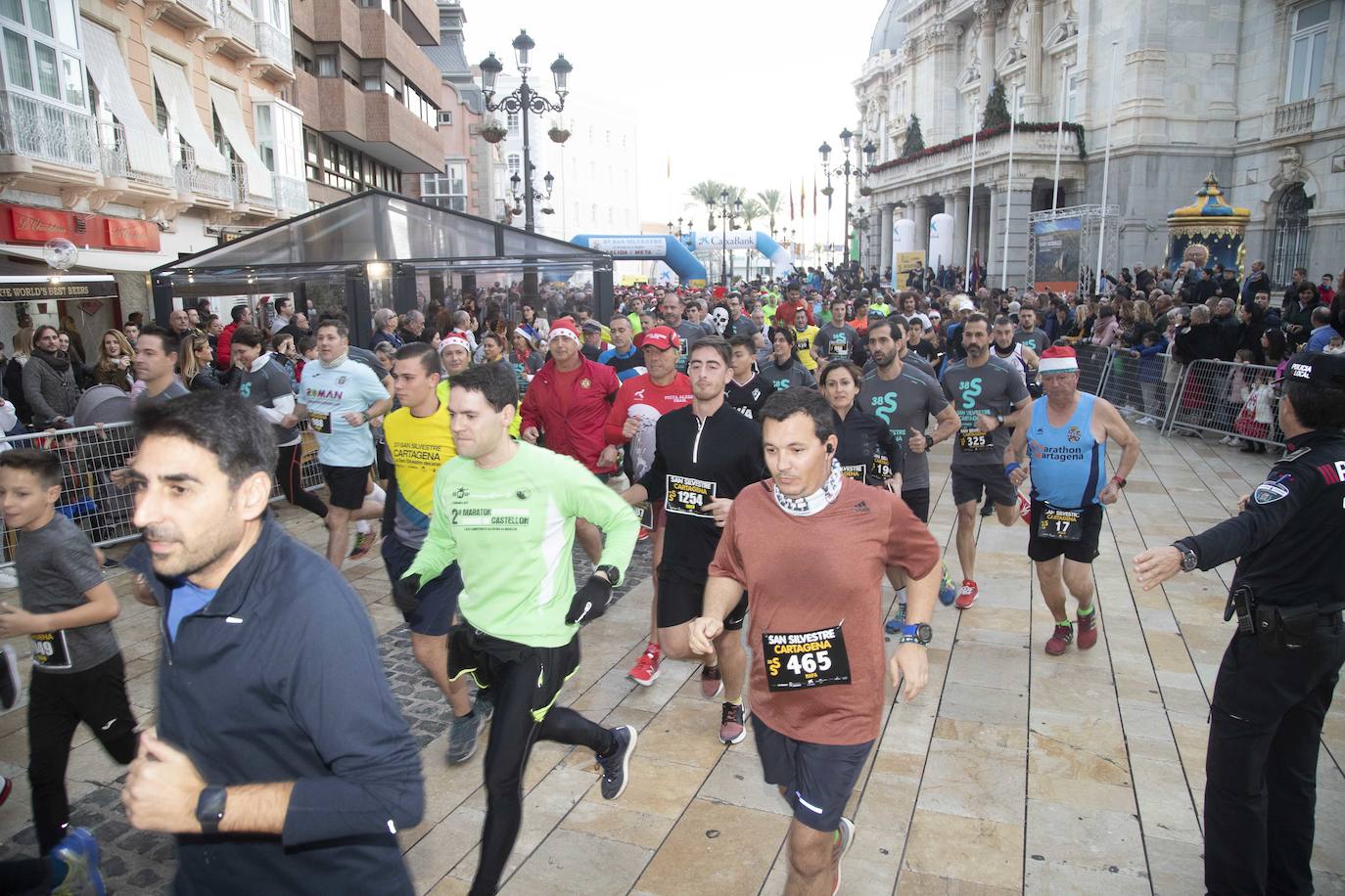 Como suele ser habitual en cada edición, muchos participantes aprovecharon la ocasión para lucir disfraces llamativos.