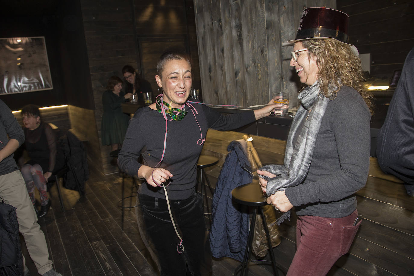 Los cartageneros recibieron al 2020 con sus mejores galas y muchas ganas de diversión.