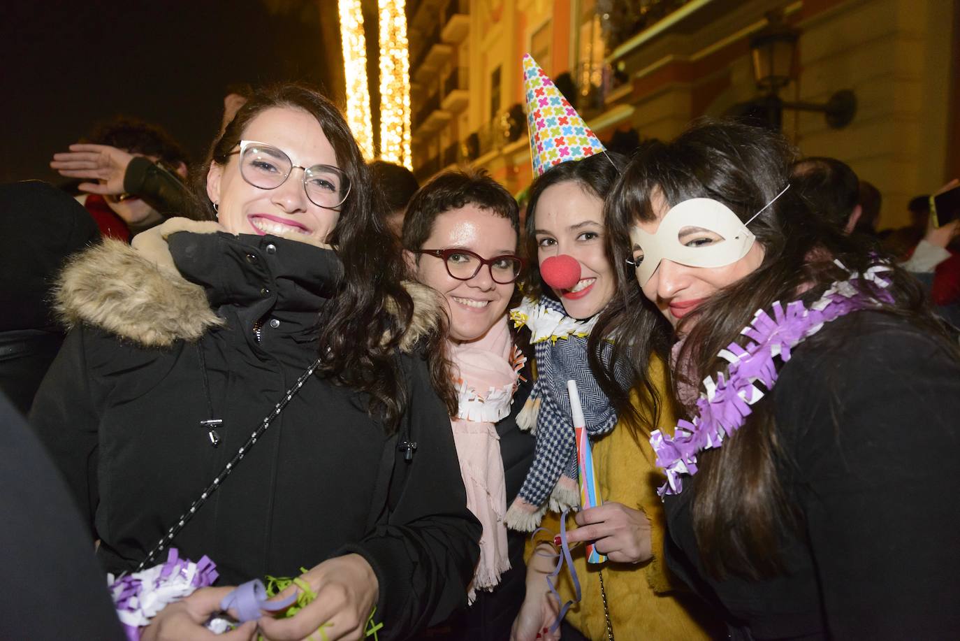 Las doce campanadas sonaron en la Glorieta de España para recibir con una fiesta al 2020.