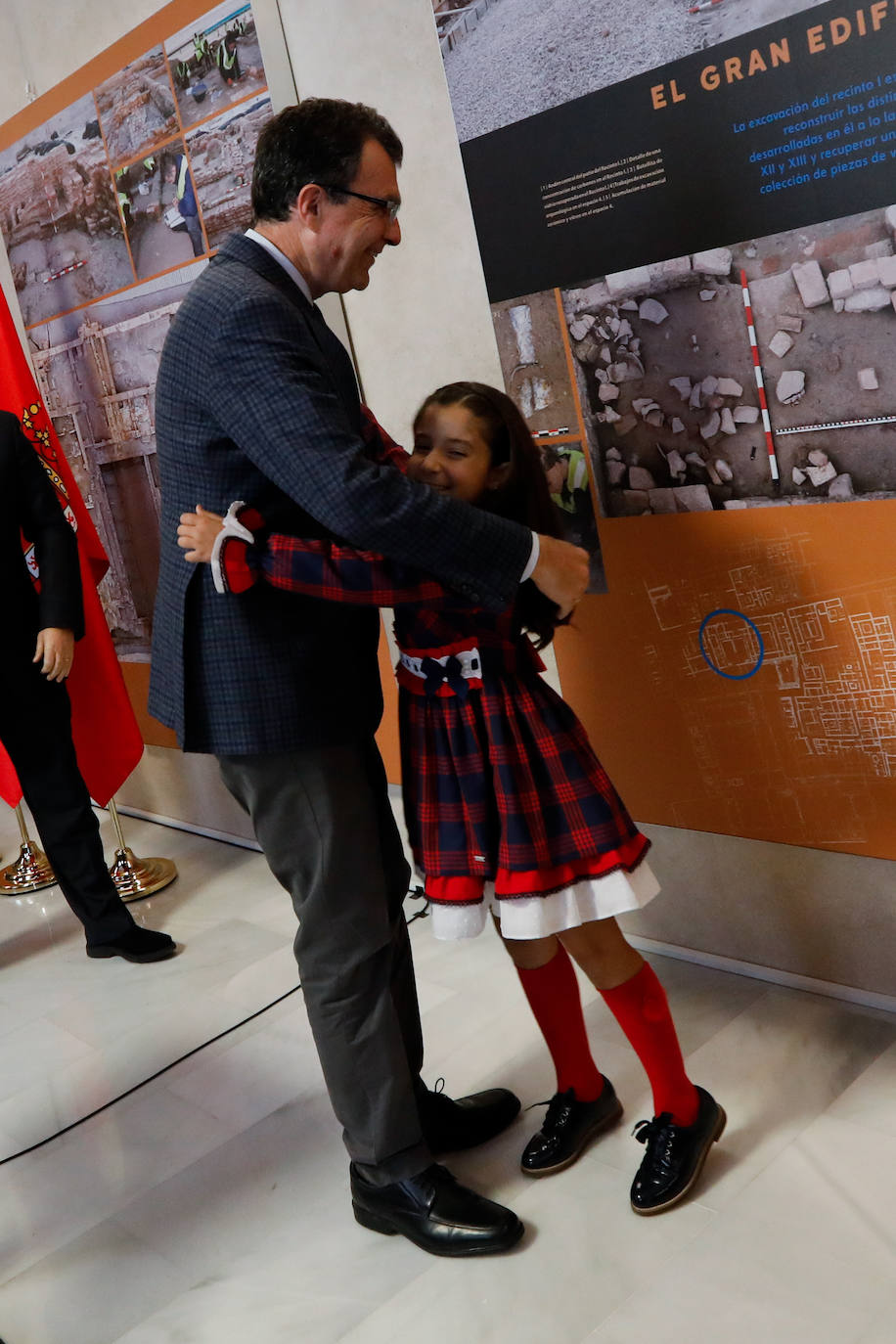 El presidente del Cabildo de Cofradías, José Ignacio Sánchez Ballesta, el chef Pablo González, y el cantante Vince serán los protagonistas de la cabalgata