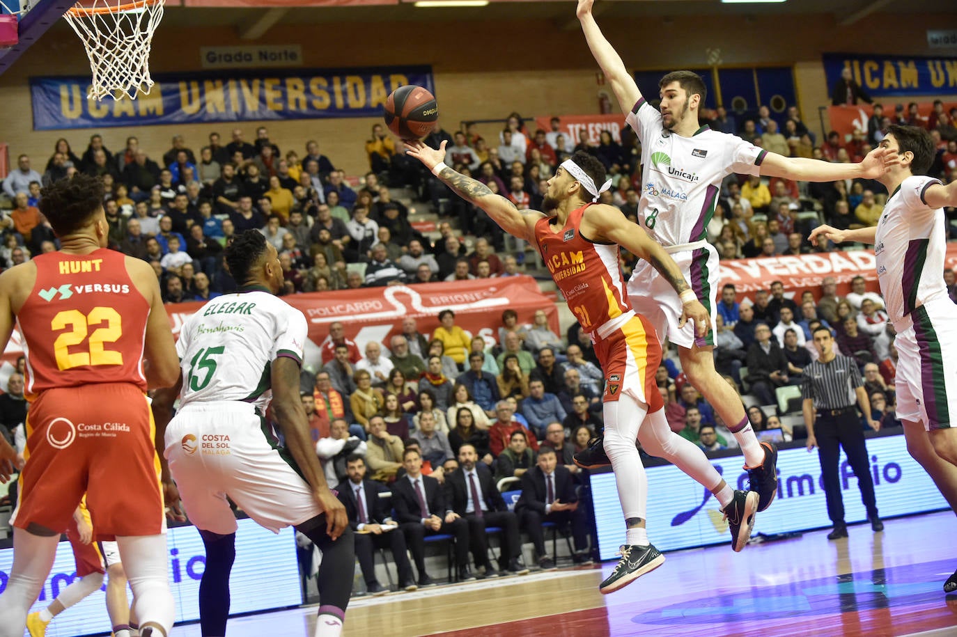 Los universitarios dicen adiós a sus ocho tropiezos consecutivos con su quinta victoria, sostenida en una gran defensa, mejora del juego colectivo y un Eddie autor de 27 puntos