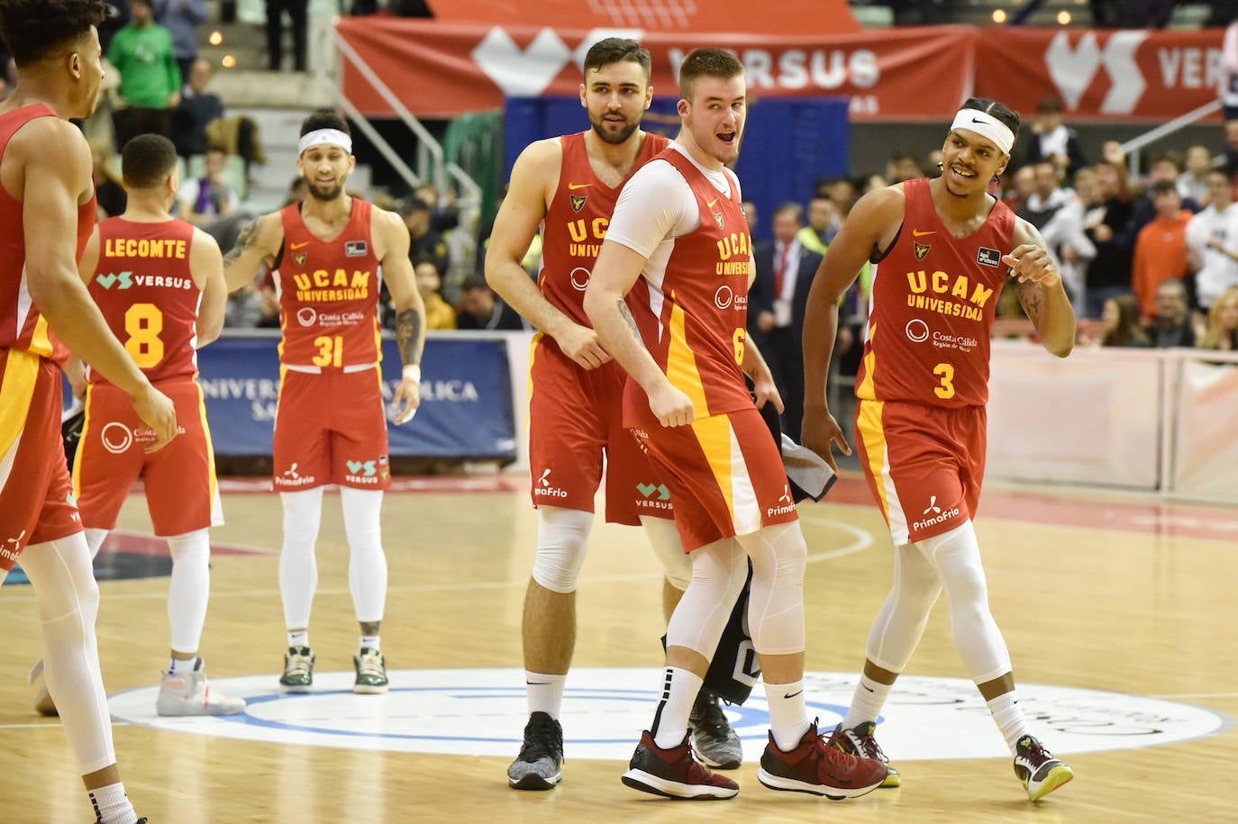 Los universitarios dicen adiós a sus ocho tropiezos consecutivos con su quinta victoria, sostenida en una gran defensa, mejora del juego colectivo y un Eddie autor de 27 puntos