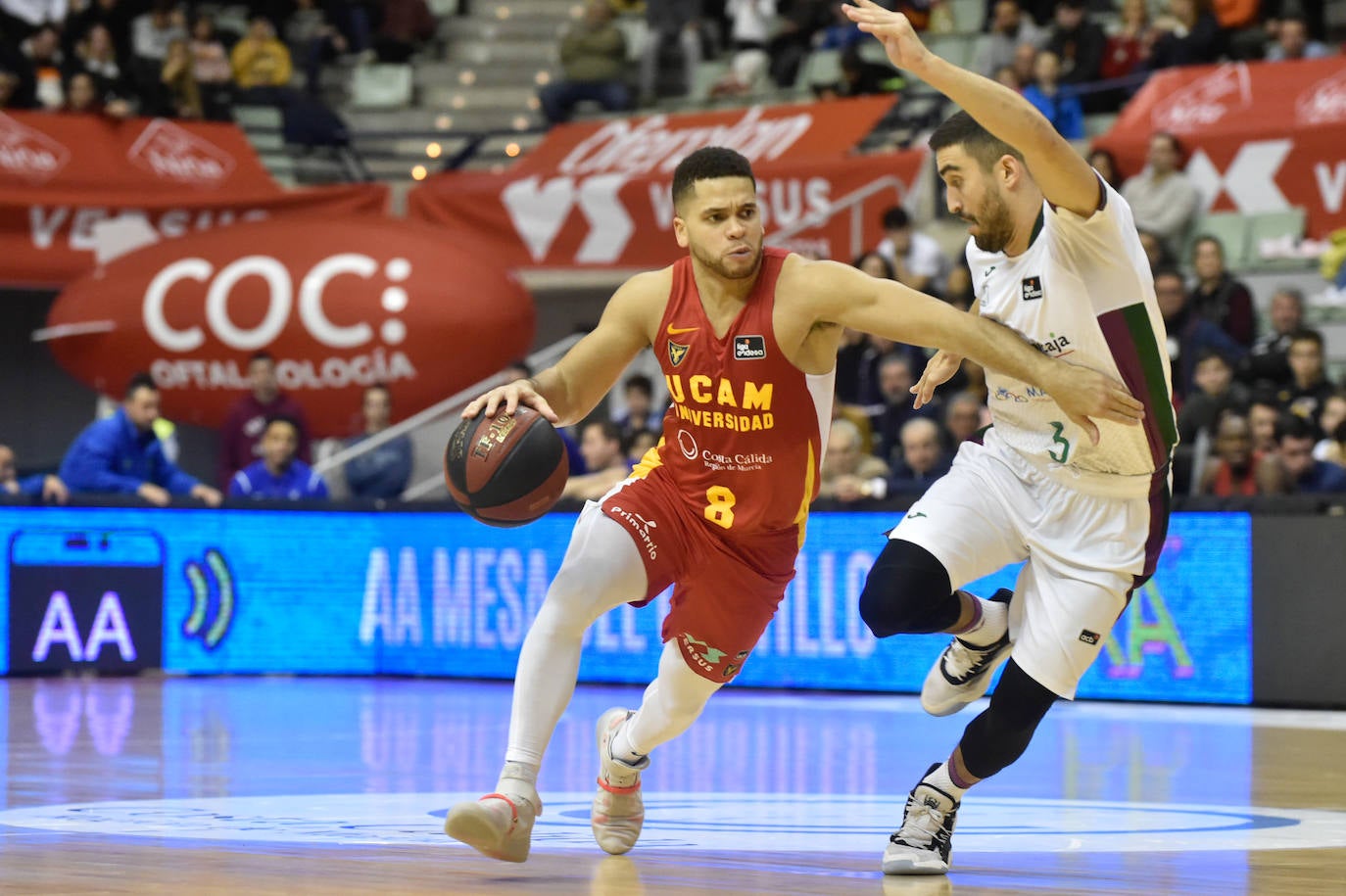 Los universitarios dicen adiós a sus ocho tropiezos consecutivos con su quinta victoria, sostenida en una gran defensa, mejora del juego colectivo y un Eddie autor de 27 puntos