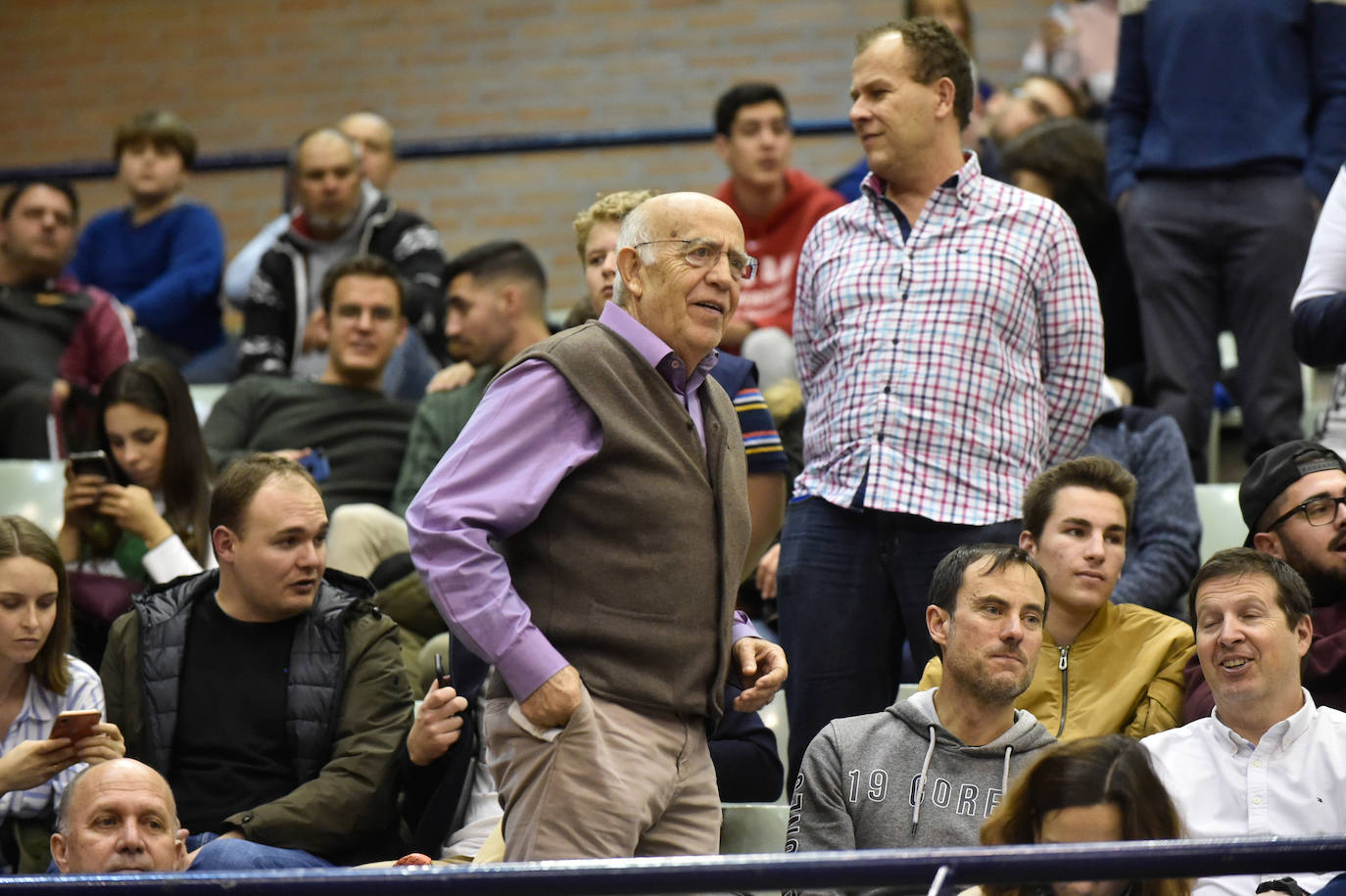 Los universitarios dicen adiós a sus ocho tropiezos consecutivos con su quinta victoria, sostenida en una gran defensa, mejora del juego colectivo y un Eddie autor de 27 puntos