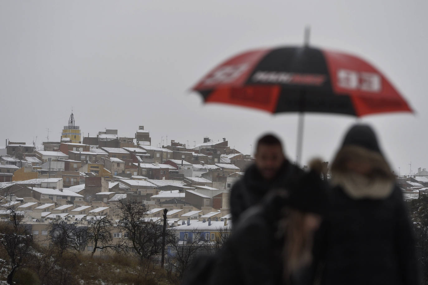 Junto a estos registros destacan los 20 centímetros de Bullas, a 600 metros; Caravaca-Los Rollos (15 centímetros), Benizar (10 cm), Totana-La Carrasca (10 cm) y Alhama-Sierra Espuña (2 cm)