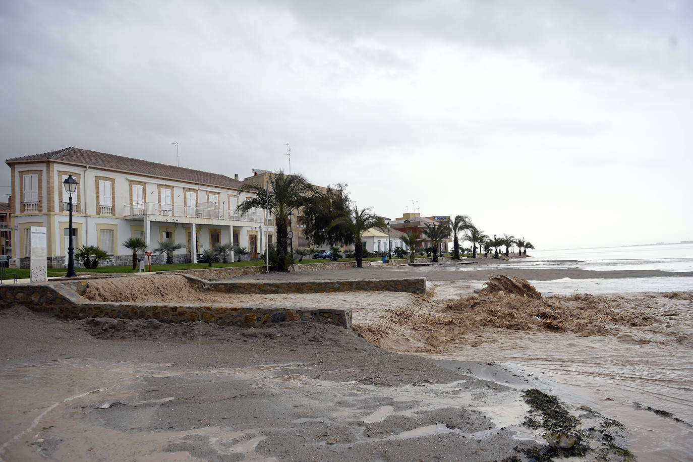 El municipio de Los Alcázares volvió a ser uno de los más afectados por el temporal que recorrió la Región