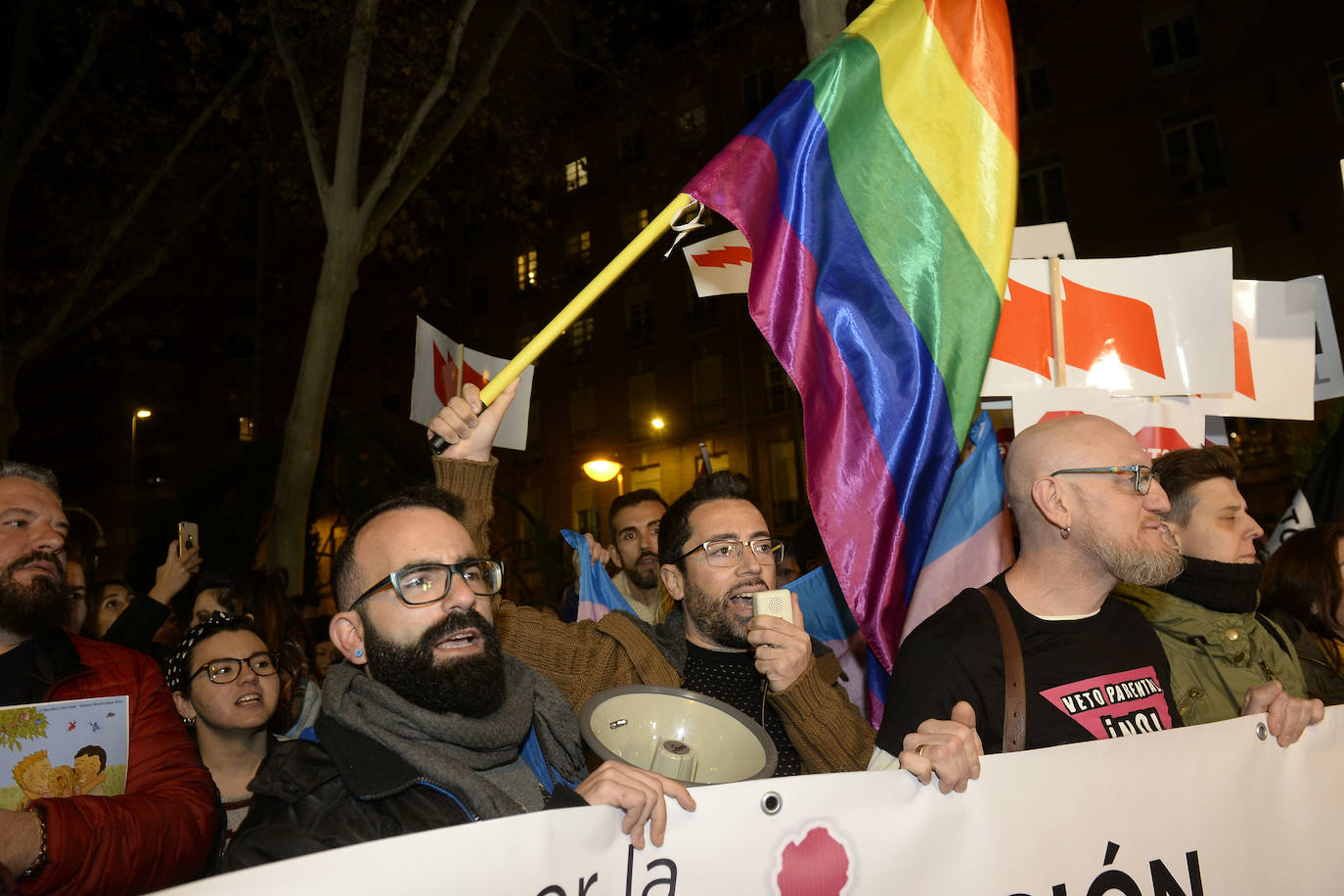 Fotos: Manifestación frente a San Esteban contra el &#039;pin parental&#039;