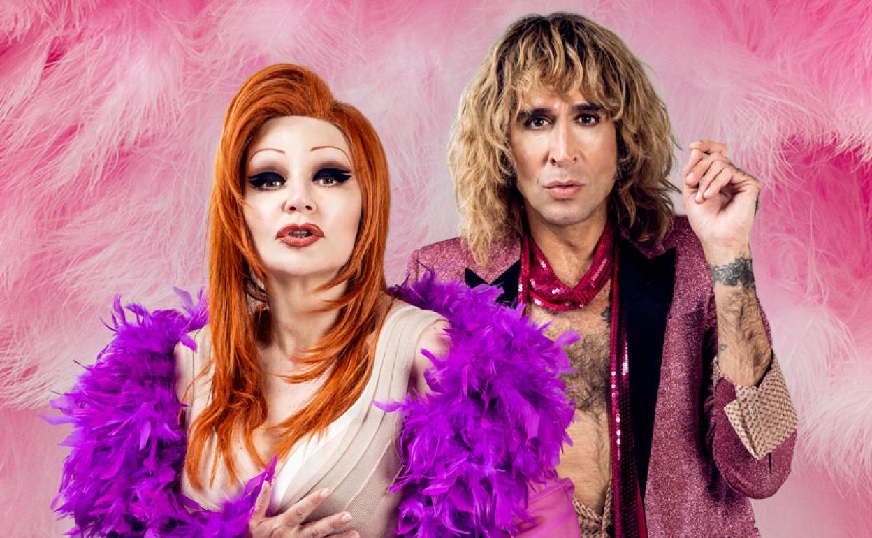 Alaska y Mario Vaquerizo, vestidos para el espectáculo 'La última tourné'. 