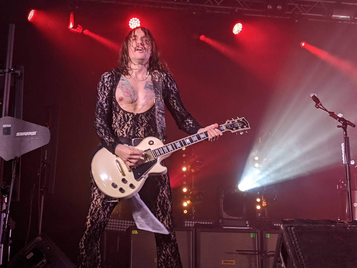 Fotos: The Darkness recuerda en Murcia cuando el rock era diversión