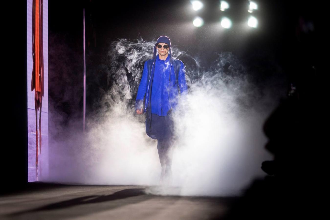 El diseñador germano-persa Boris Bidjan Saberi se despide de las pasarelas en la 080 Barcelona Fashion Week.