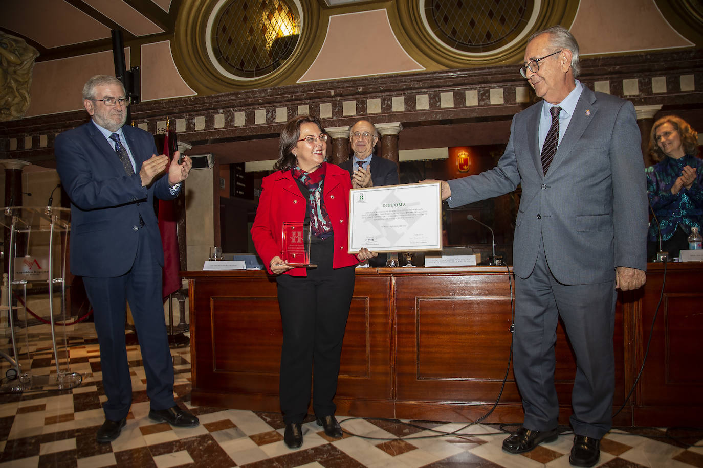 Fotos: La arqueóloga Ruiz Valderas ingresa en el Comité Científico de la Fundación de Estudios Históricos