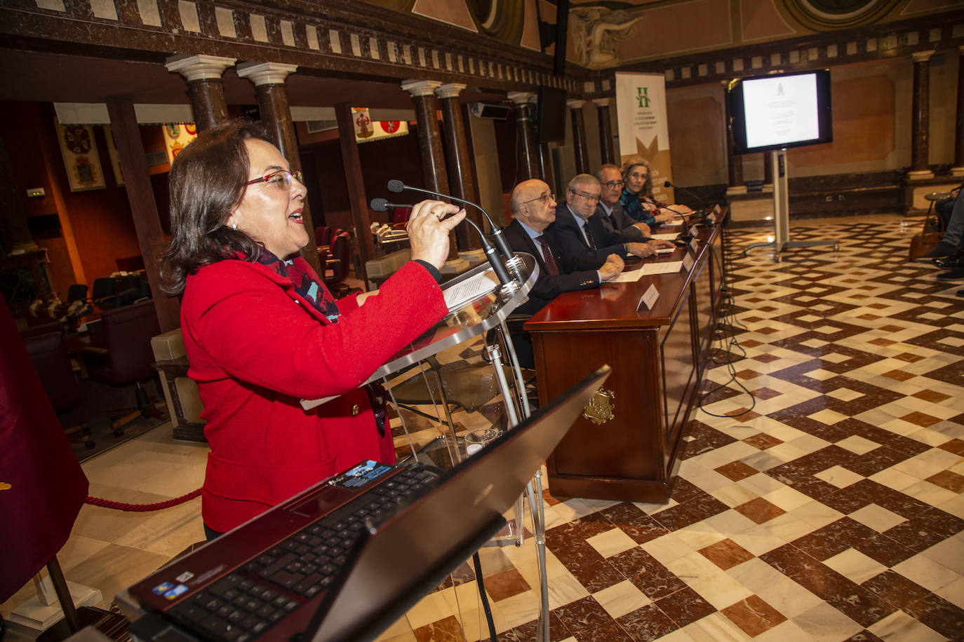 Fotos: La arqueóloga Ruiz Valderas ingresa en el Comité Científico de la Fundación de Estudios Históricos