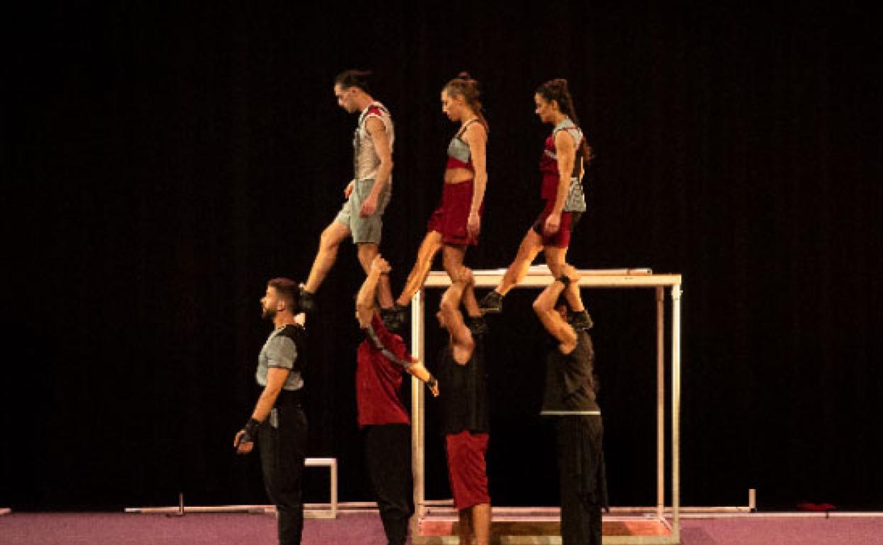 El espectáculo 'Áureo' podrá verse el próximo domingo en el Auditorio de Cabezo de Torres. 