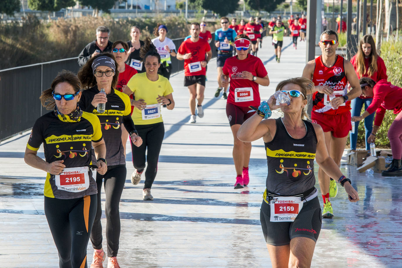 El atleta del Grupo Alcaraz se lleva la V Carrera CEI & Save the Children con un tiempo de 31:33 minutos, por los 38:57 para la atleta del Inassa Premium en los 10 kilómetros