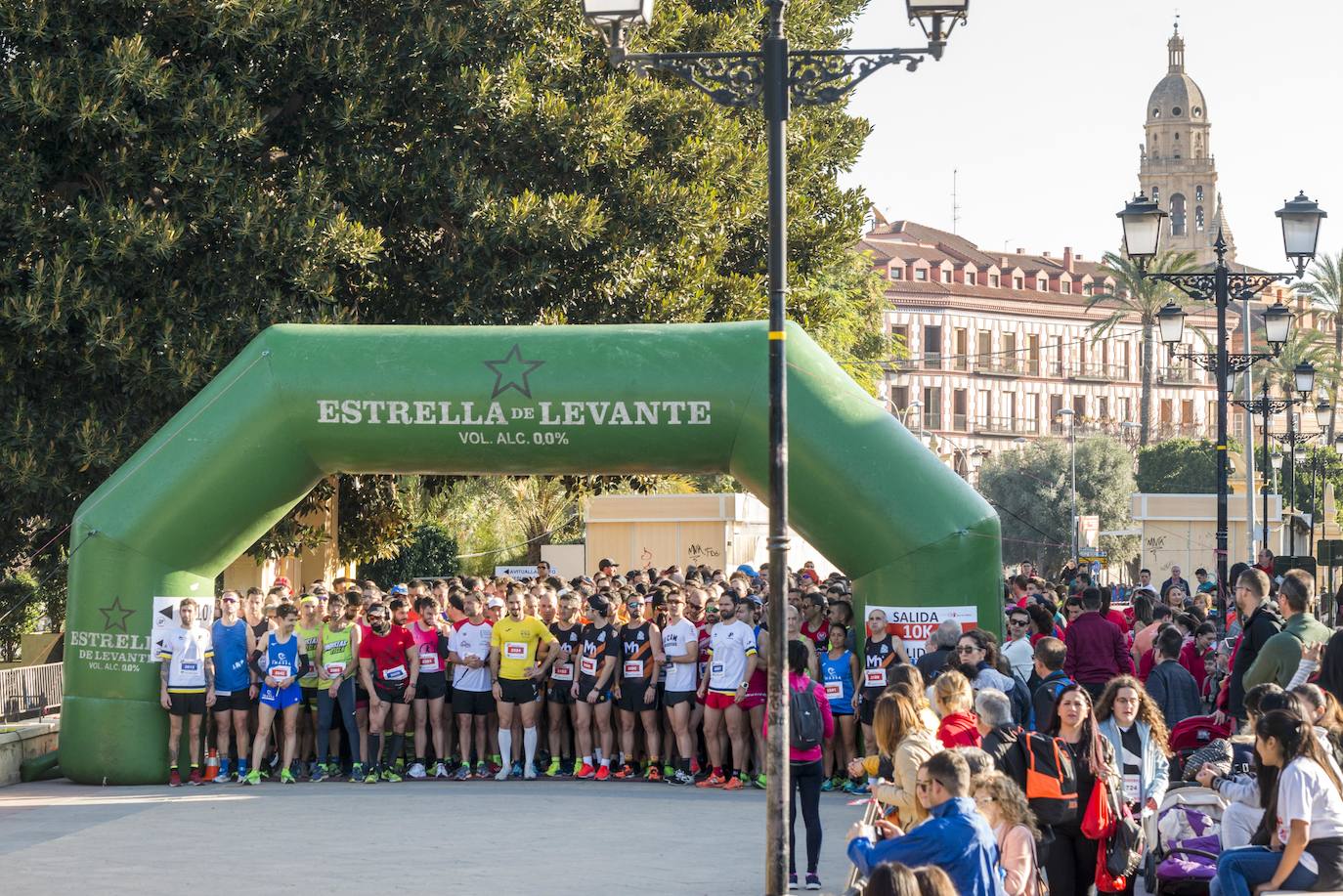 El atleta del Grupo Alcaraz se lleva la V Carrera CEI & Save the Children con un tiempo de 31:33 minutos, por los 38:57 para la atleta del Inassa Premium en los 10 kilómetros