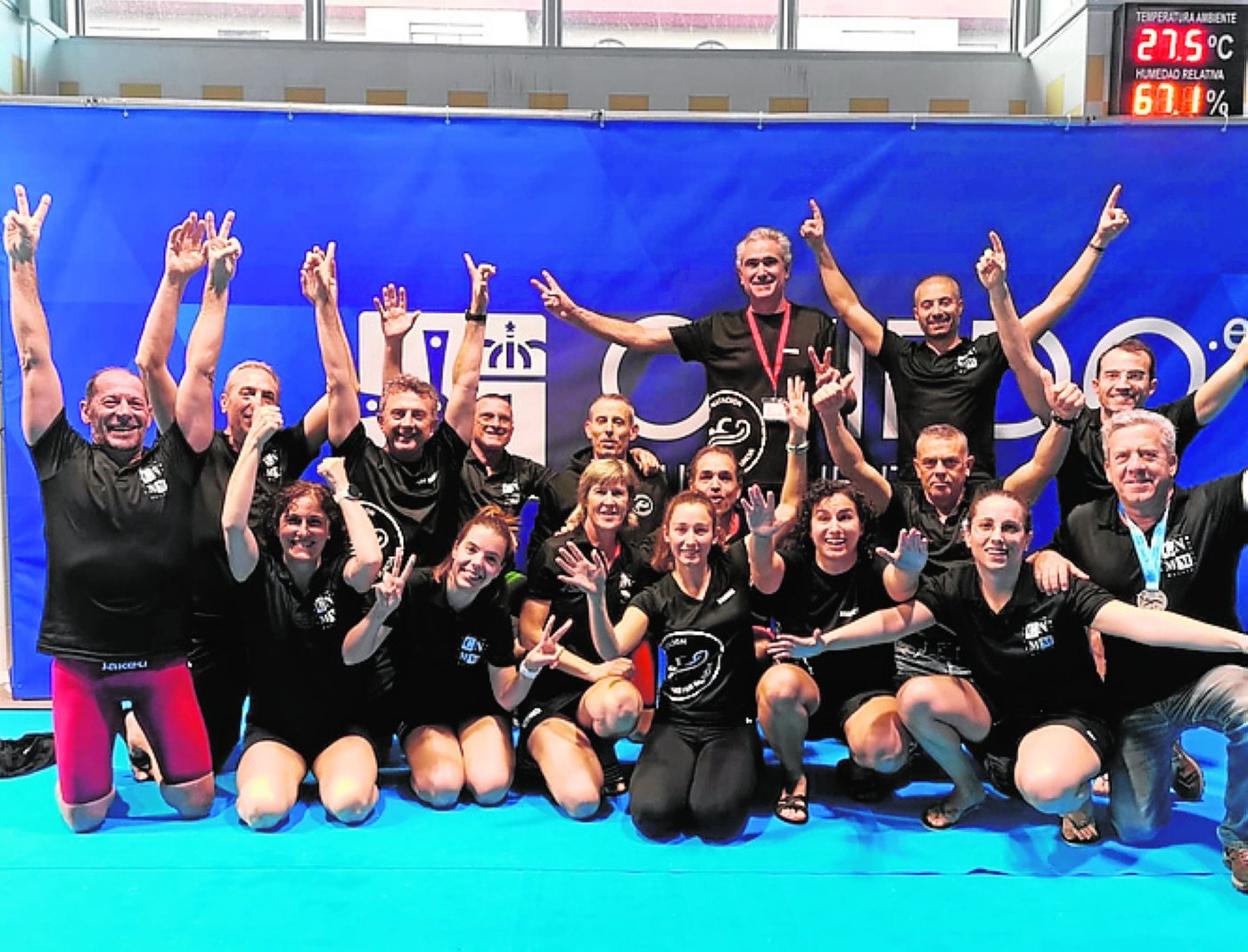 Nadadores del Club Natación Máster Murcia. 