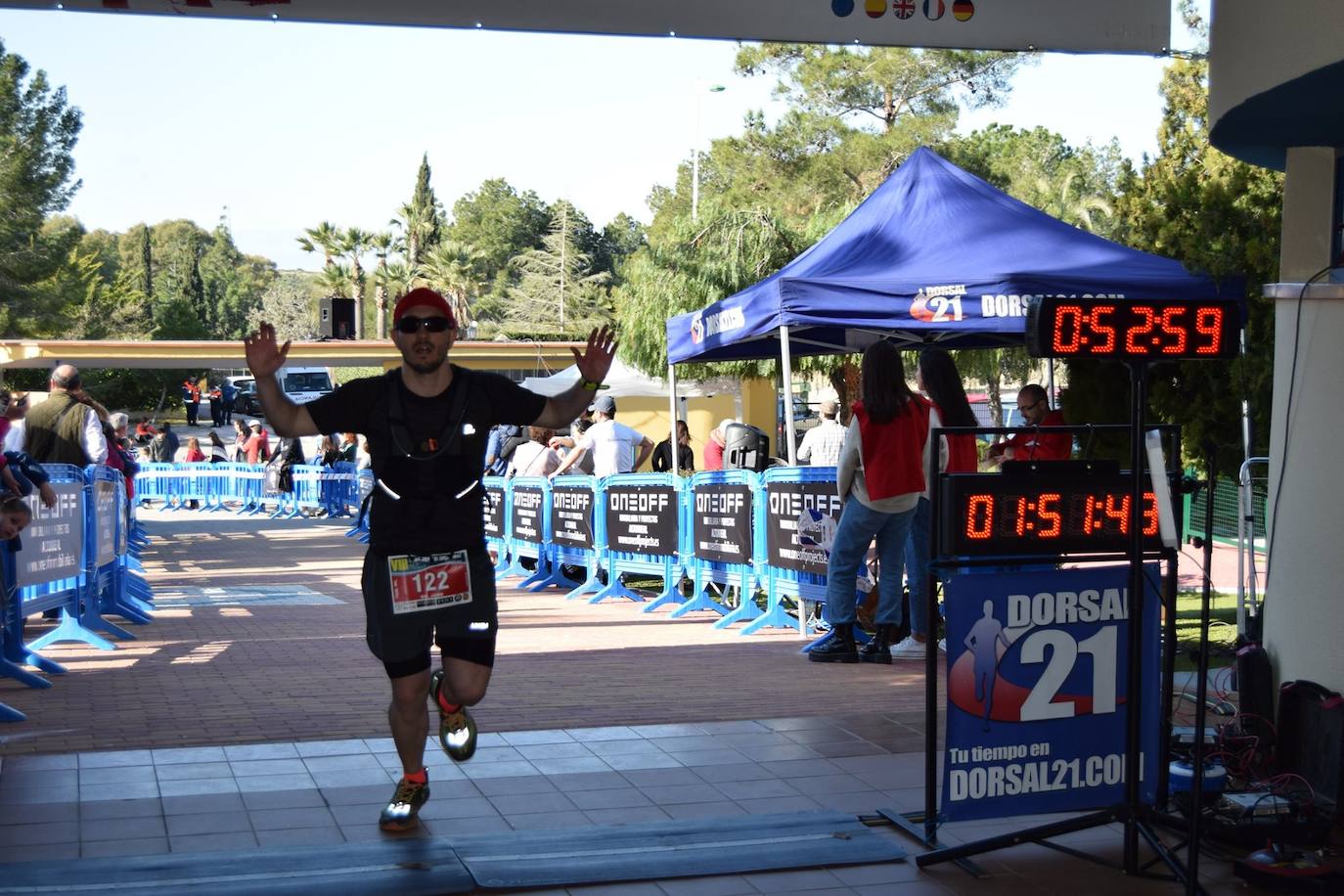 El corredor del Trail Santomera completa los 26 kilómetros en un tiempo de 1:55:05, por la marca de 2:15:15 para la deportista del Automenor Running Team