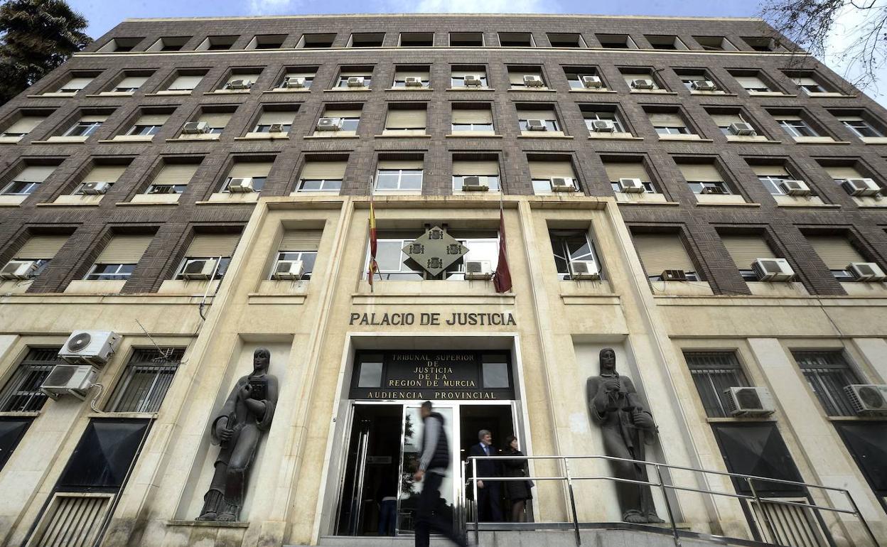 El Palacio de Justicia de Murcia, sede de la Sala de los Social del TSJ, en una foto de archivo.