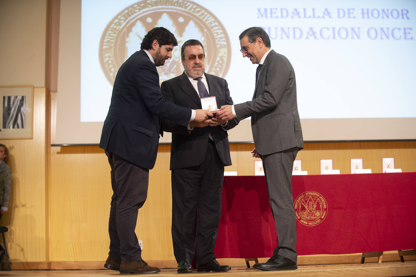 Fotos: La UMU entrega sus Medallas de Oro a los exrectores Lozano Teruel, Roca, Monreal, Ballesta y Cobacho