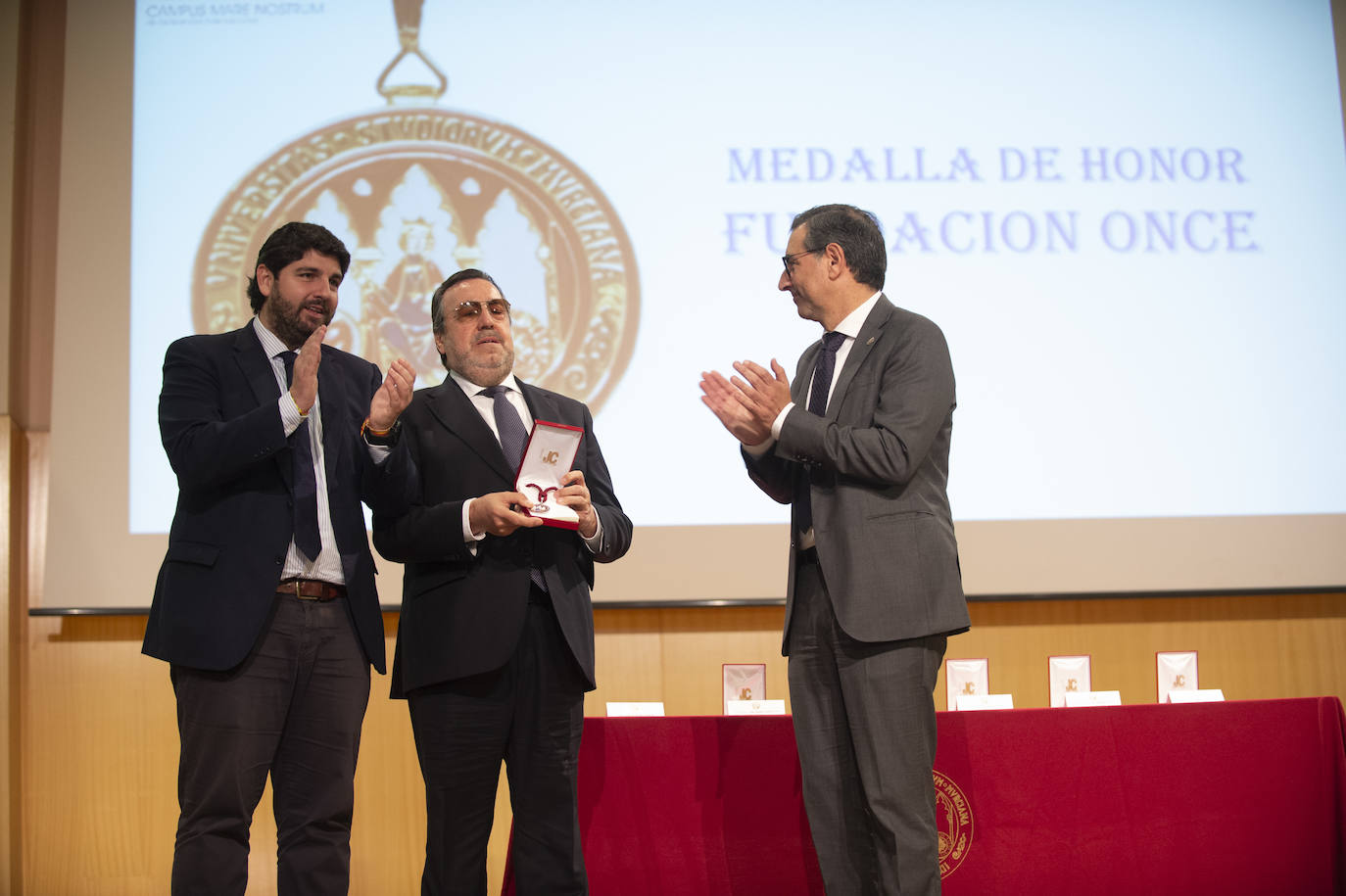 Fotos: La UMU entrega sus Medallas de Oro a los exrectores Lozano Teruel, Roca, Monreal, Ballesta y Cobacho