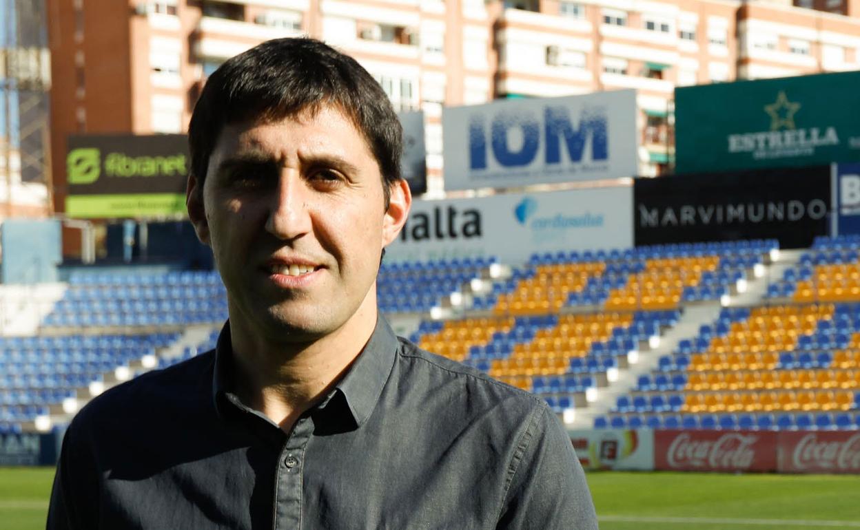 UCAM CF: Asier Santana teme la visita del Villarrubia a La Condomina: «Es un rival muy sólido»